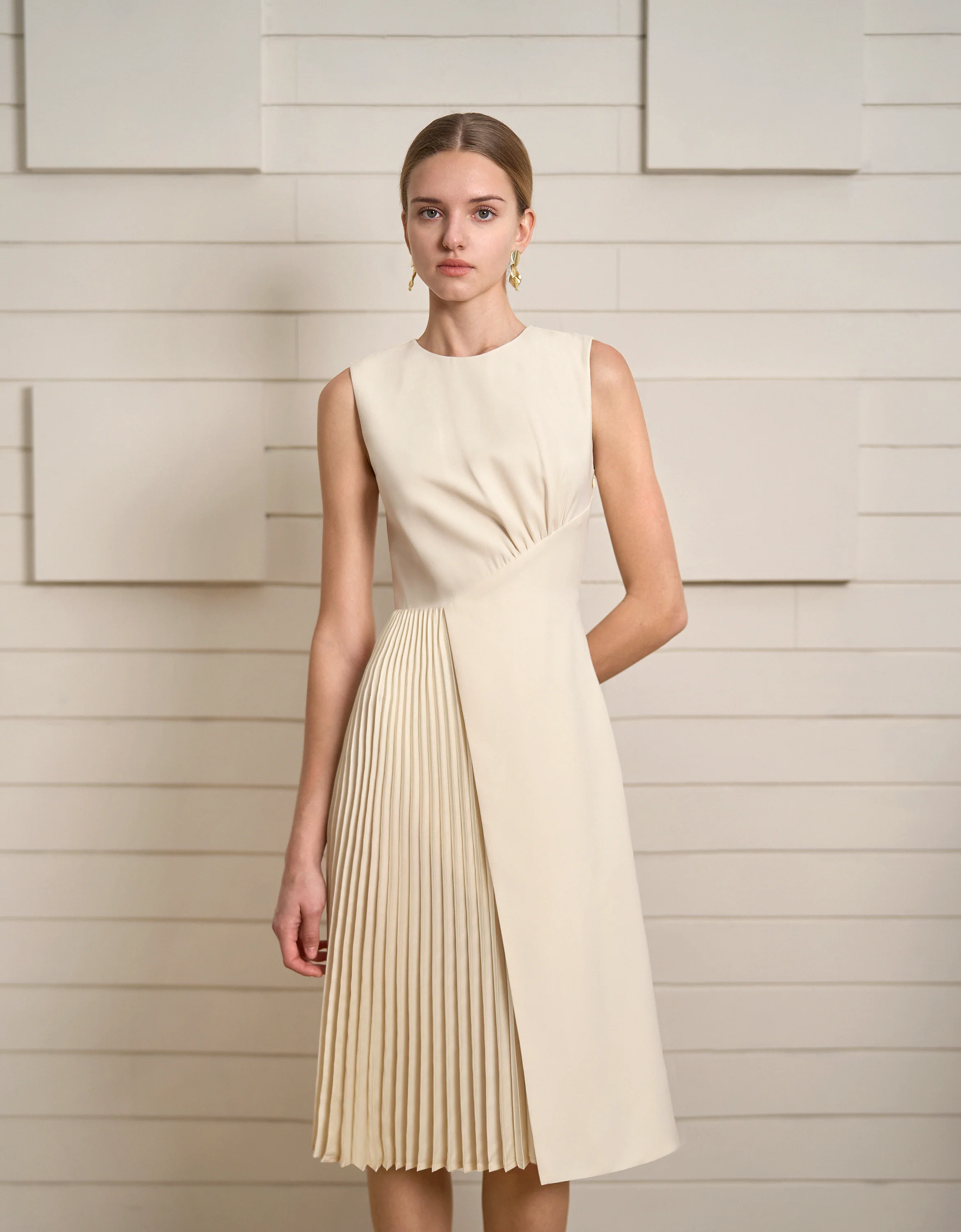 Asymmetric Pleated Sleeveless Midi Dress - Image 2