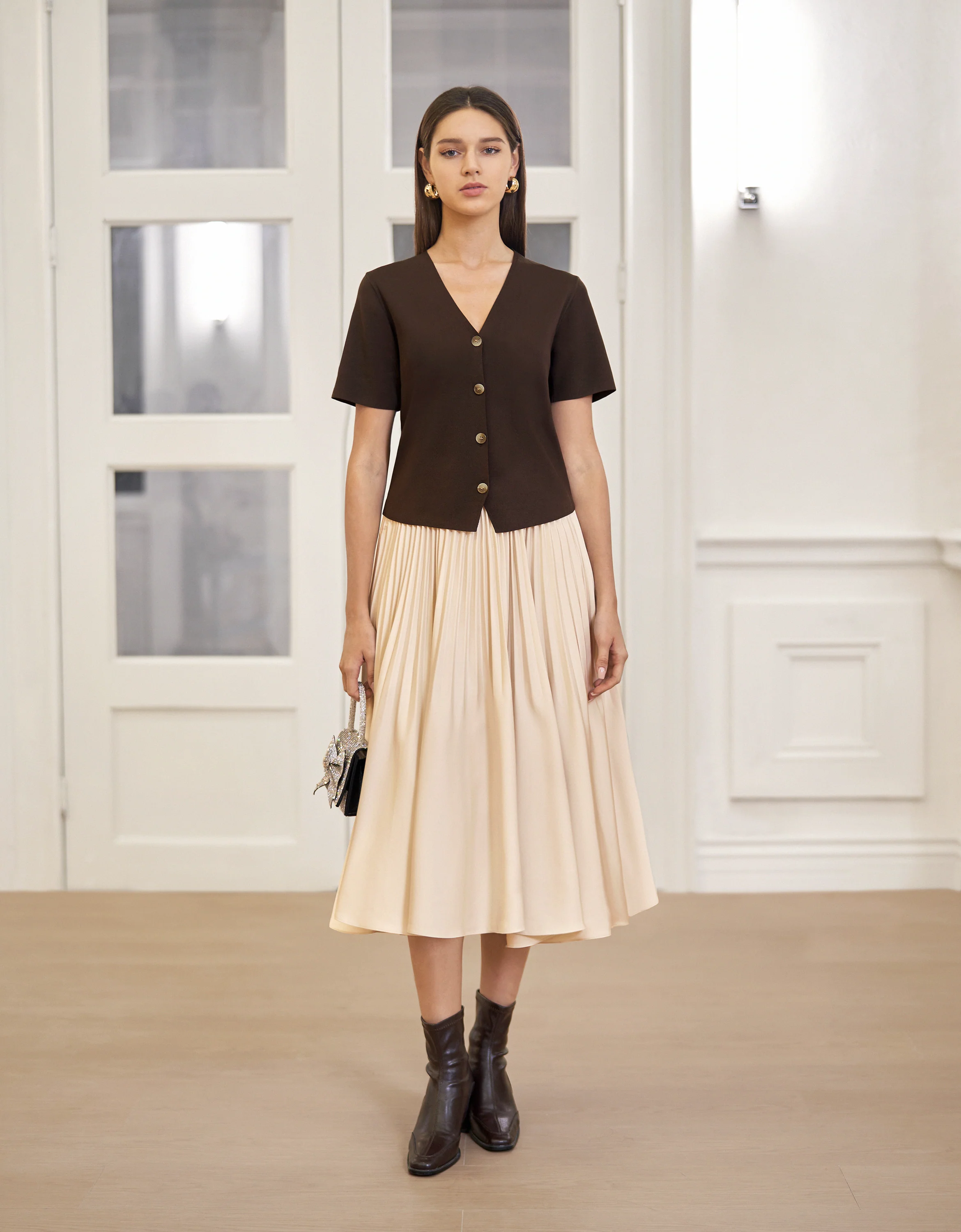 Button Front Short Sleeve Knit Top - Image 7