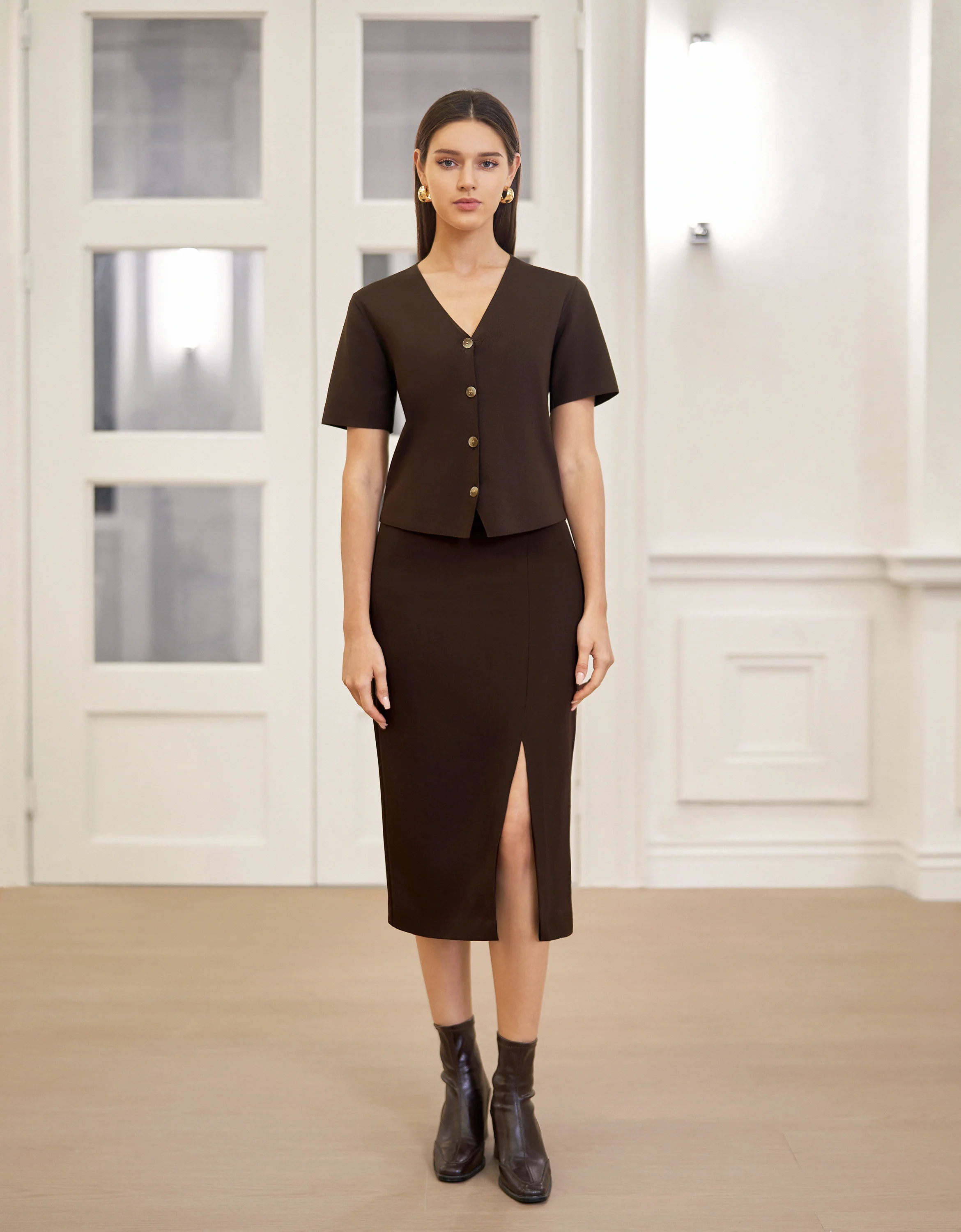 Button Front Short Sleeve Knit Top - Image 8