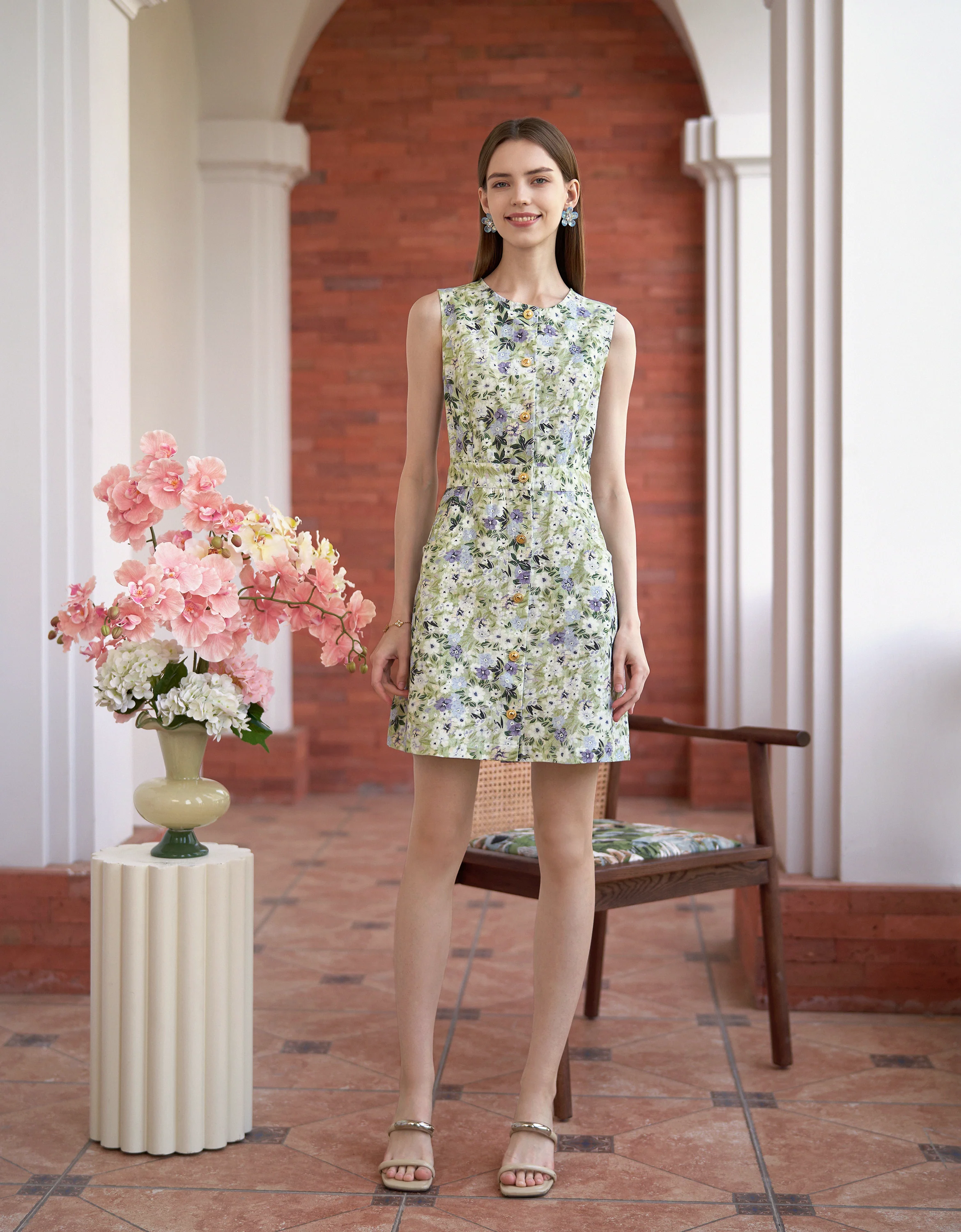 Button Front Sleeveless Floral Dress - Image 5