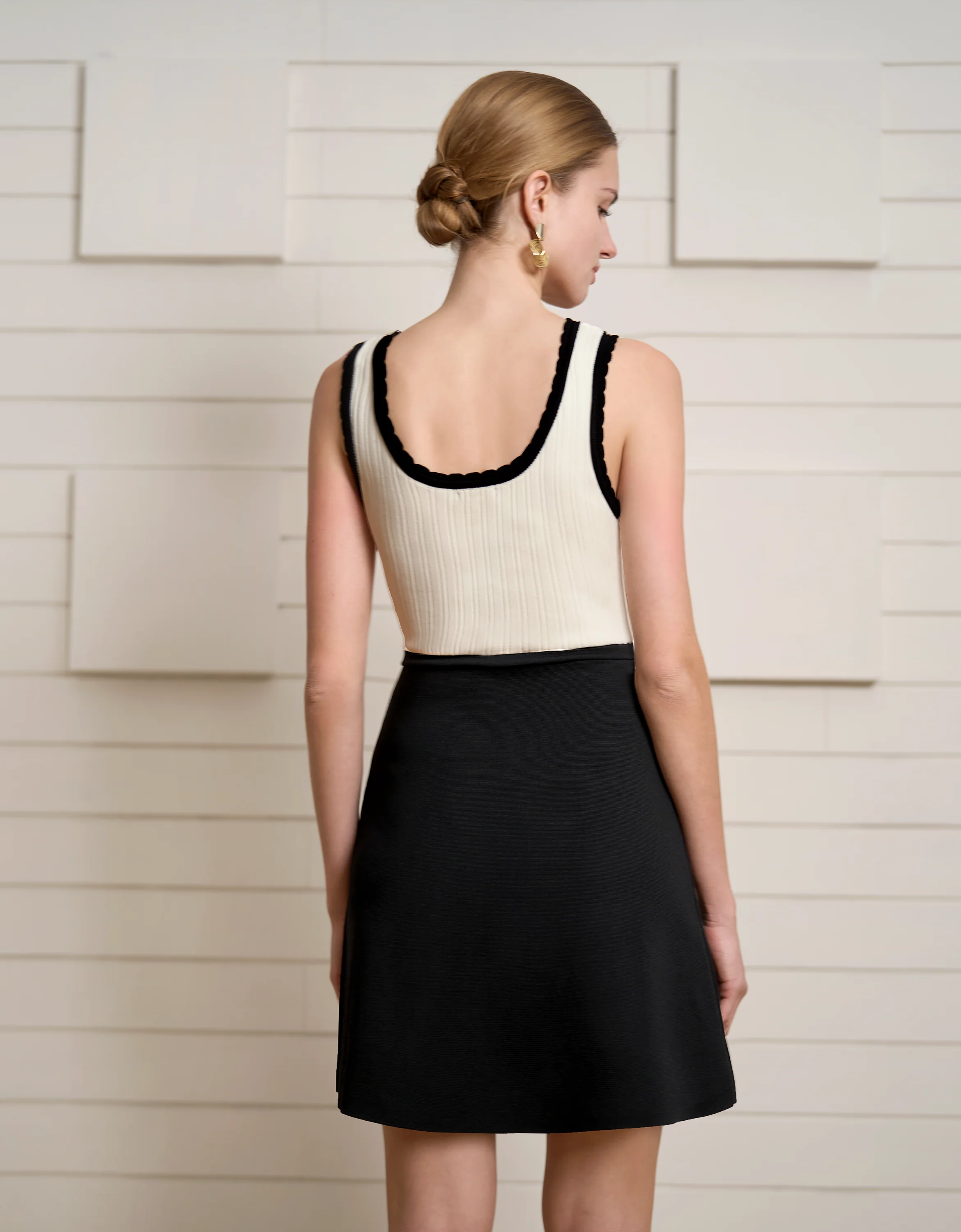 Colorblock U-Neck Sleeveless Knit Dress - Image 3