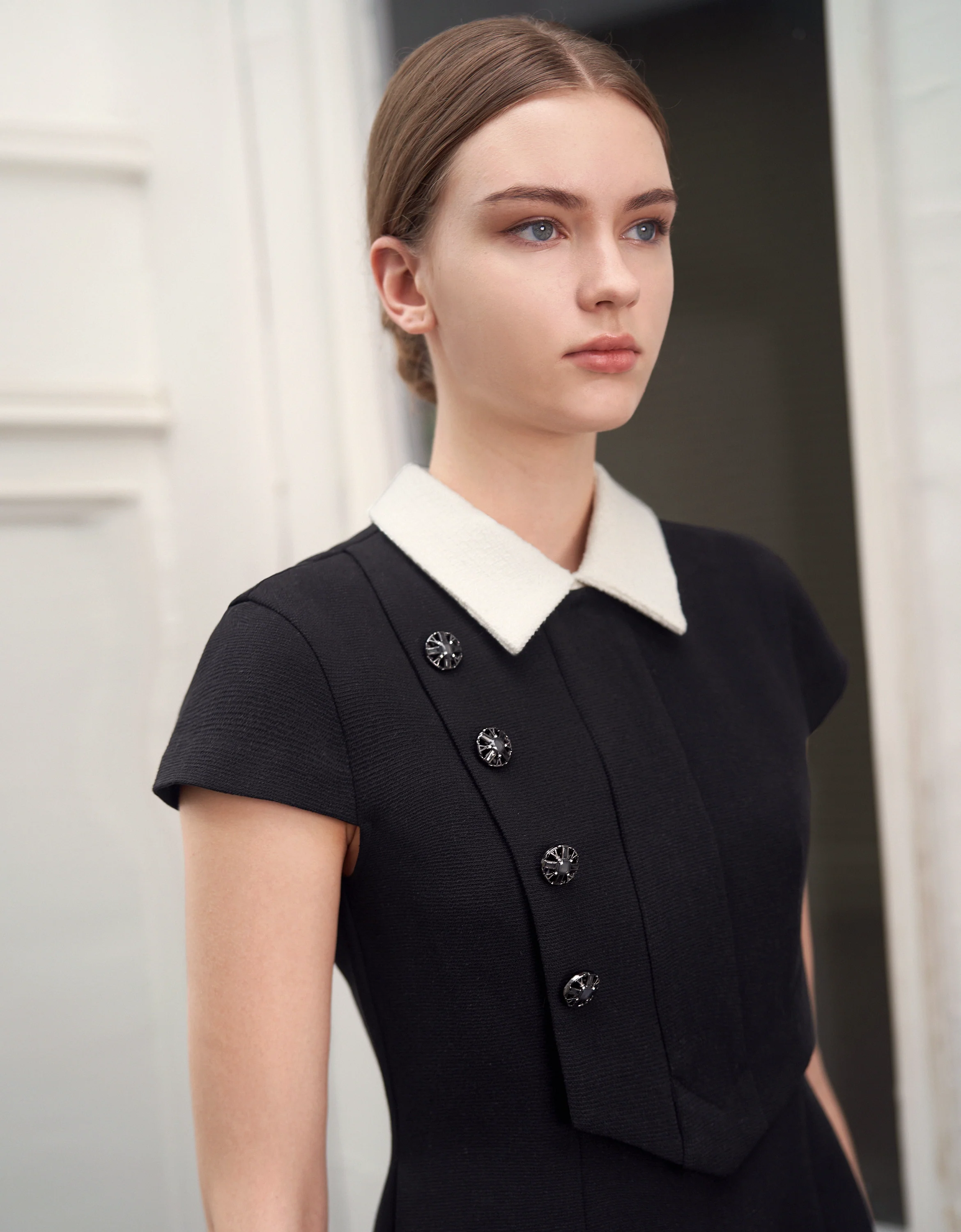 Contrast Collar Cap Sleeve Dress - Image 3