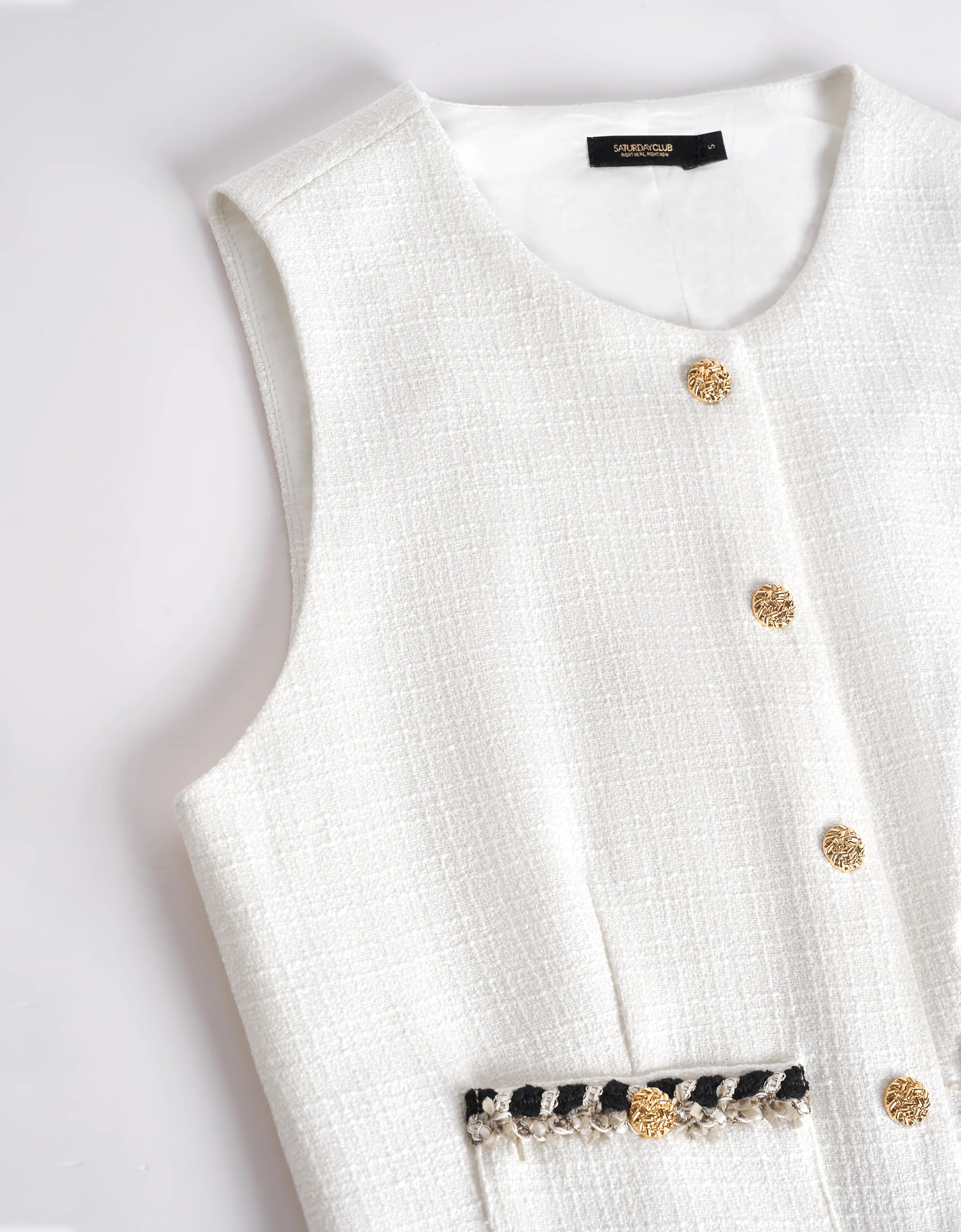 Contrast Detail Button Front Sleeveless Vest - Image 6