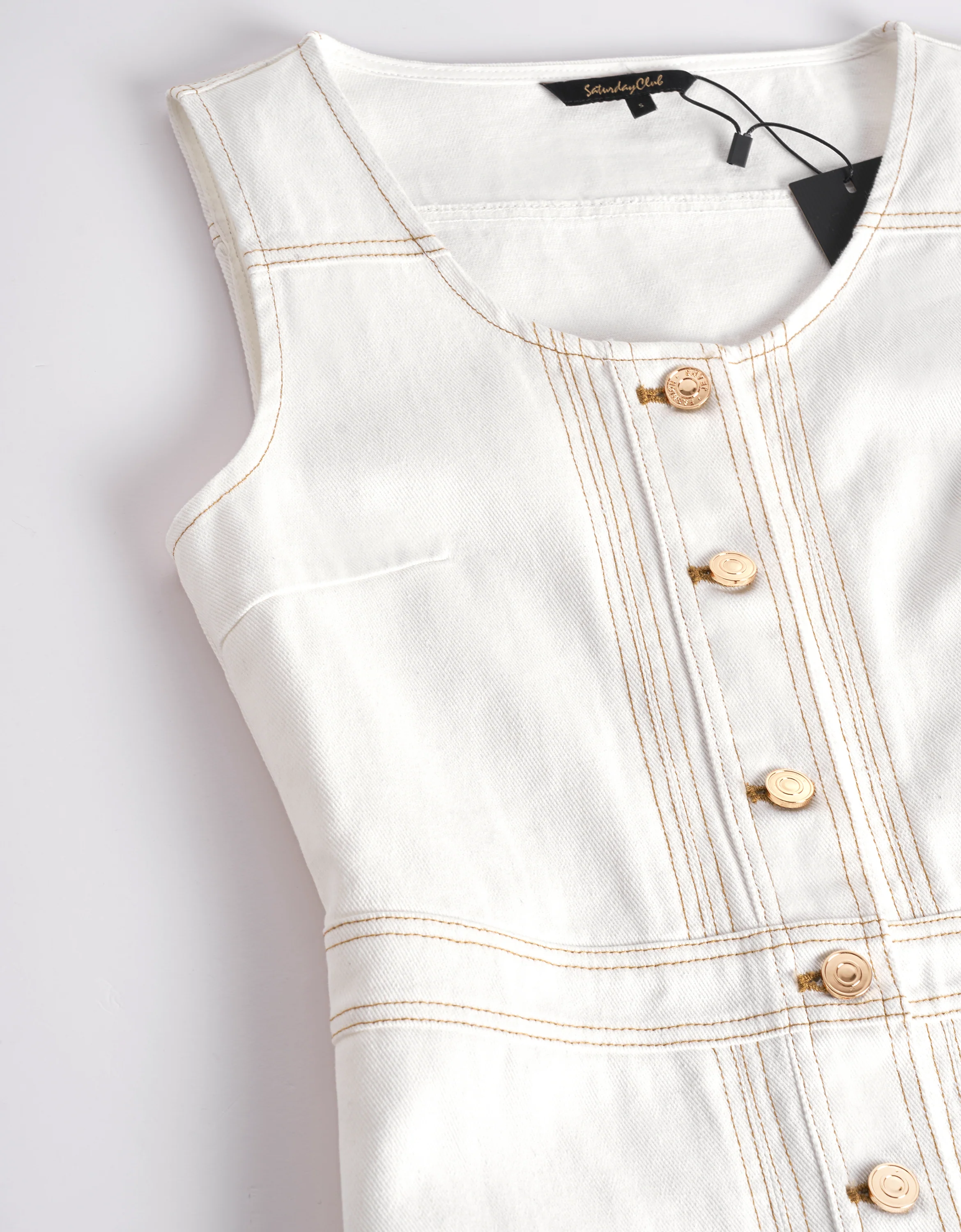 Contrast Topstitch U-neck Denim Dress - Image 12