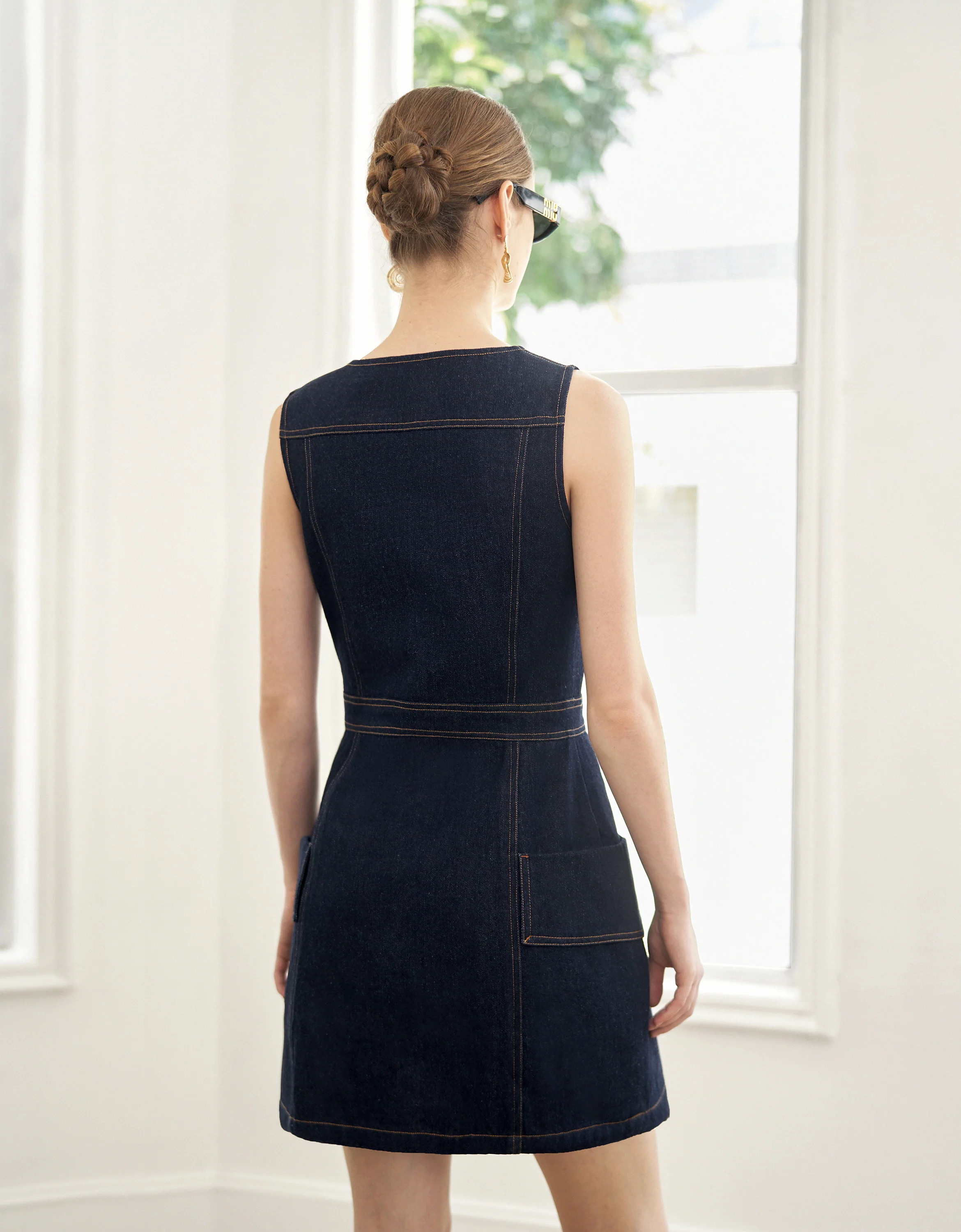 Contrast Topstitch U-neck Denim Dress - Image 4