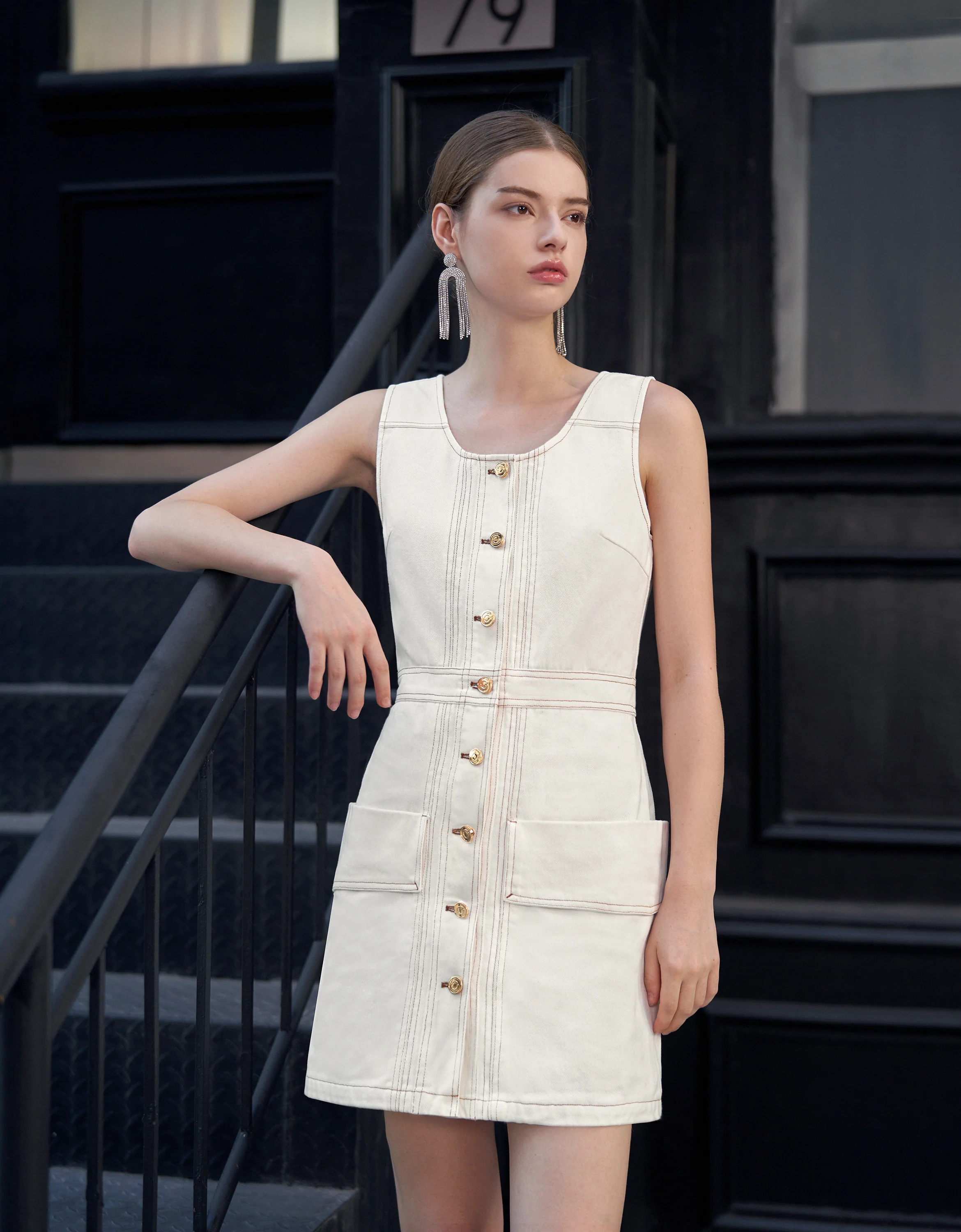 Contrast Topstitch U-neck Denim Dress - Image 9