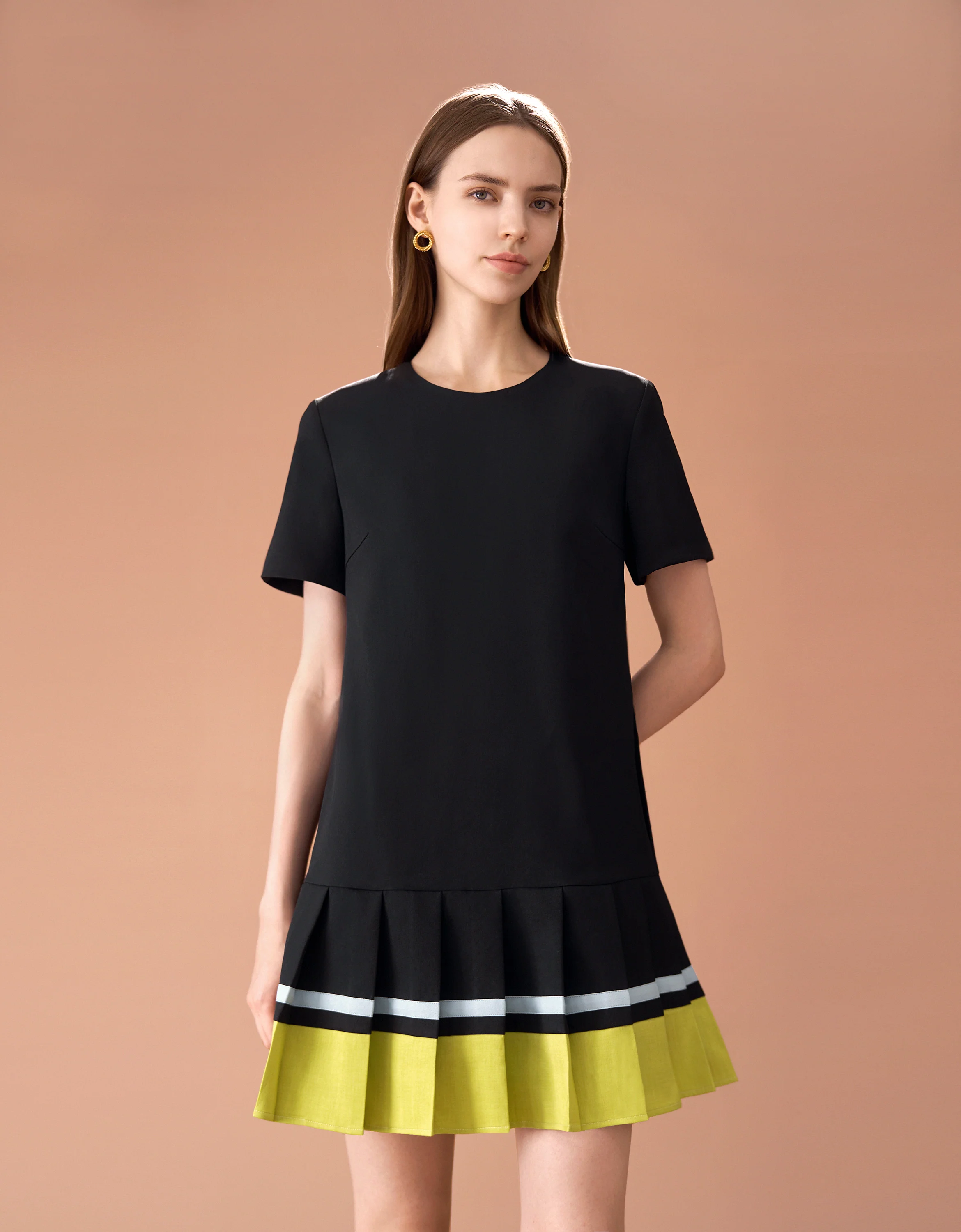 Contrast Trim Pleated Hem Short Sleeve Dress - Image 6