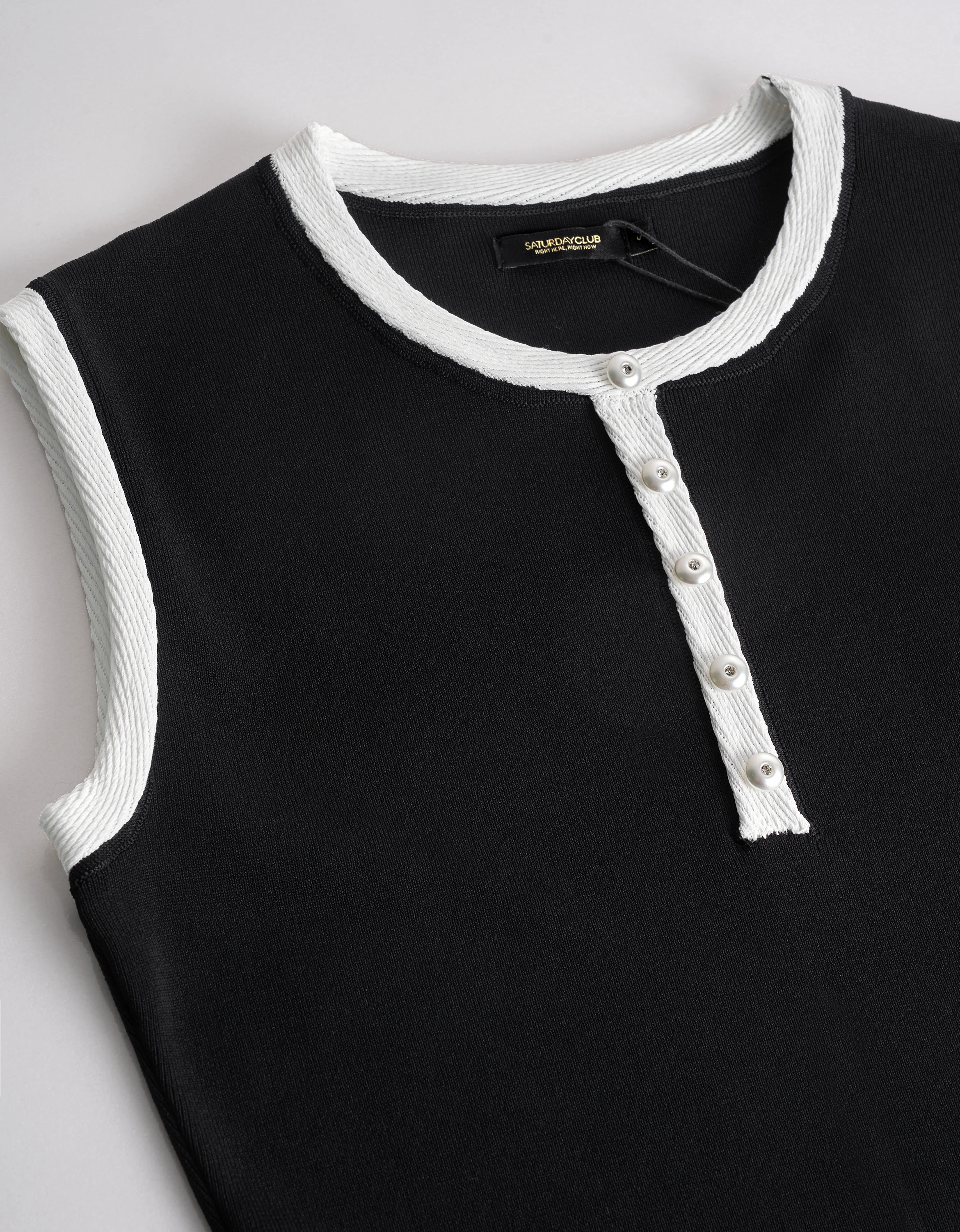 Contrast Trims Round Neck Knit Dress - Image 6