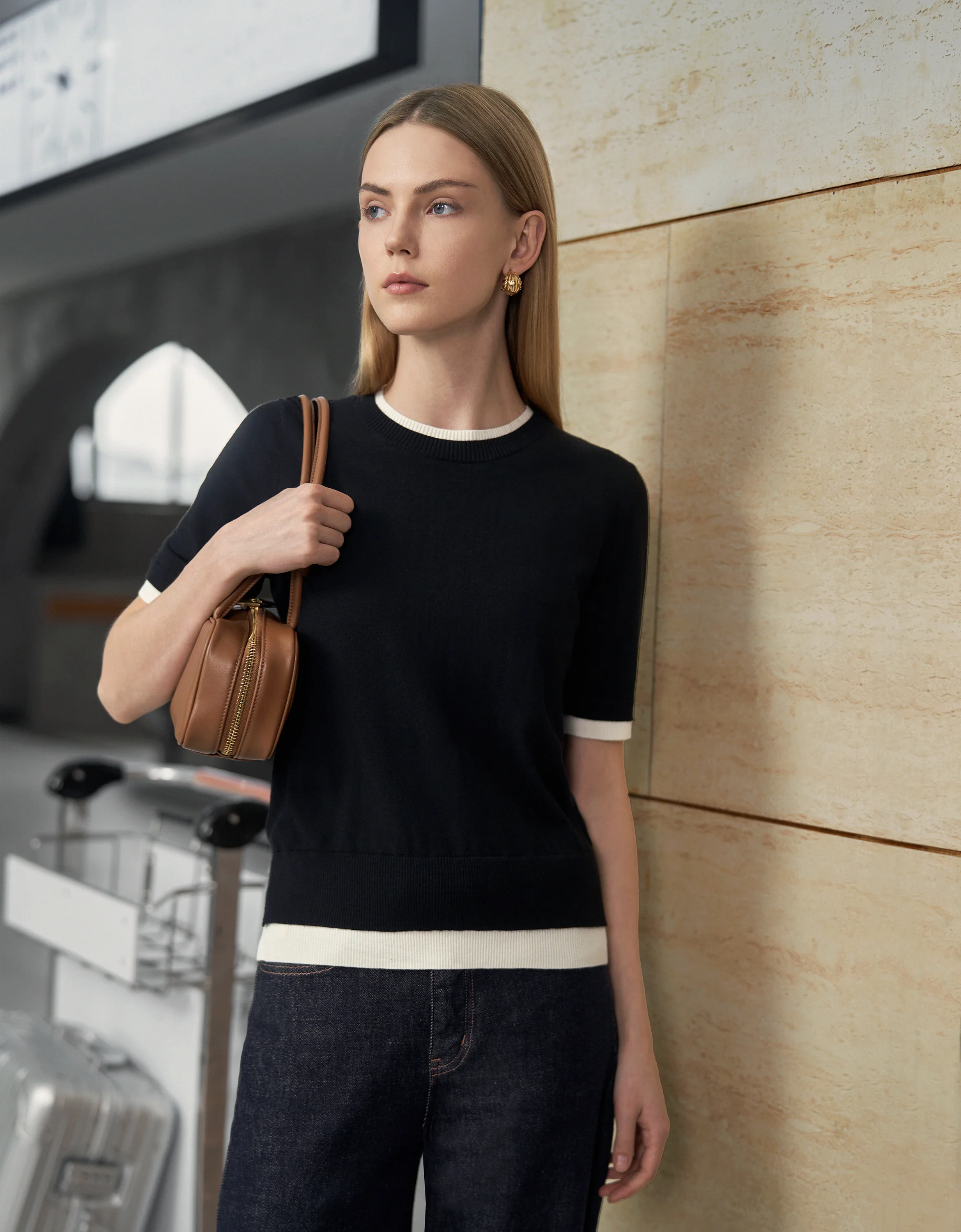 Contrast Trims Short Sleeve Knit Top