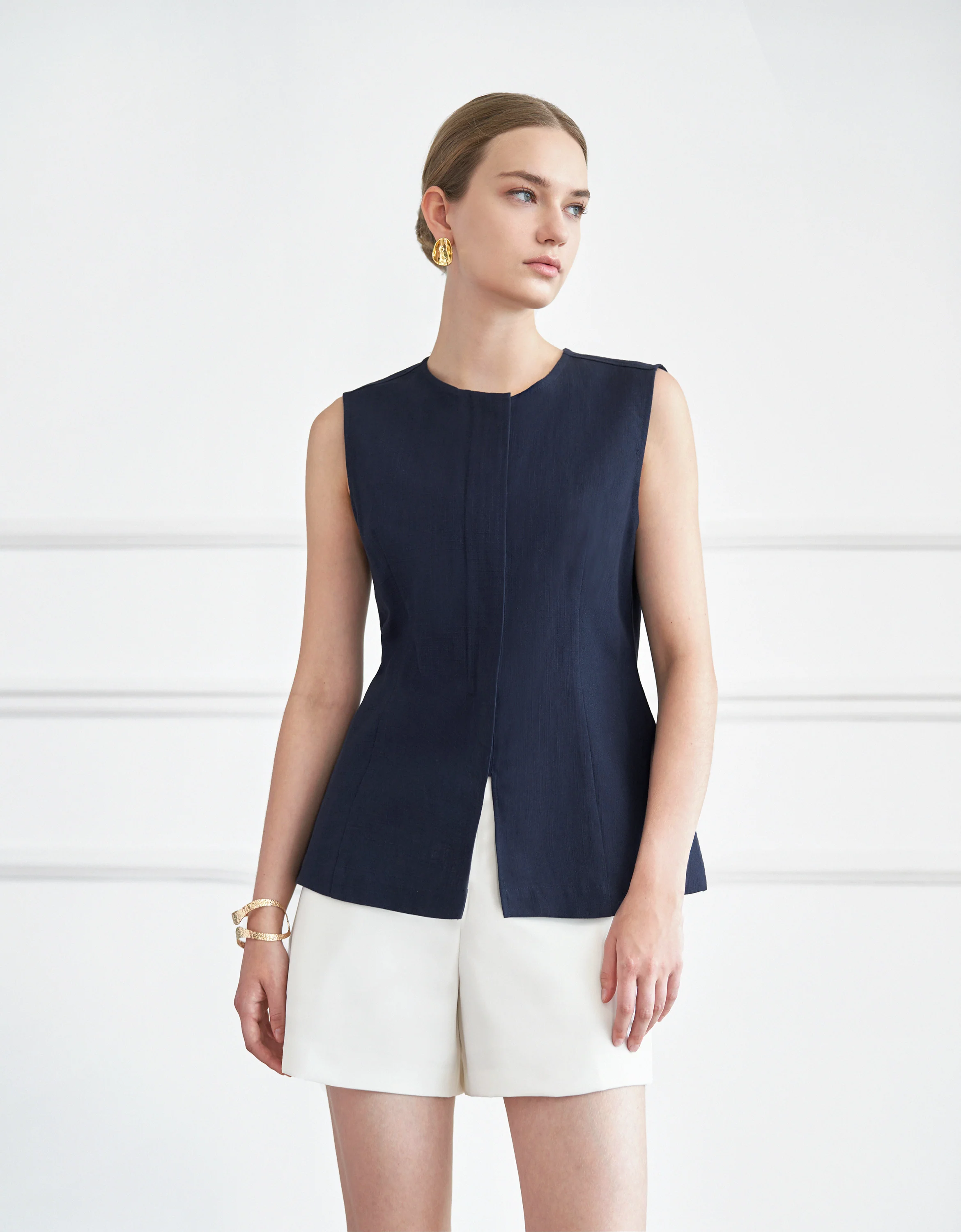 Cotton-Linen Round Neck Sleeveless Top - Image 2