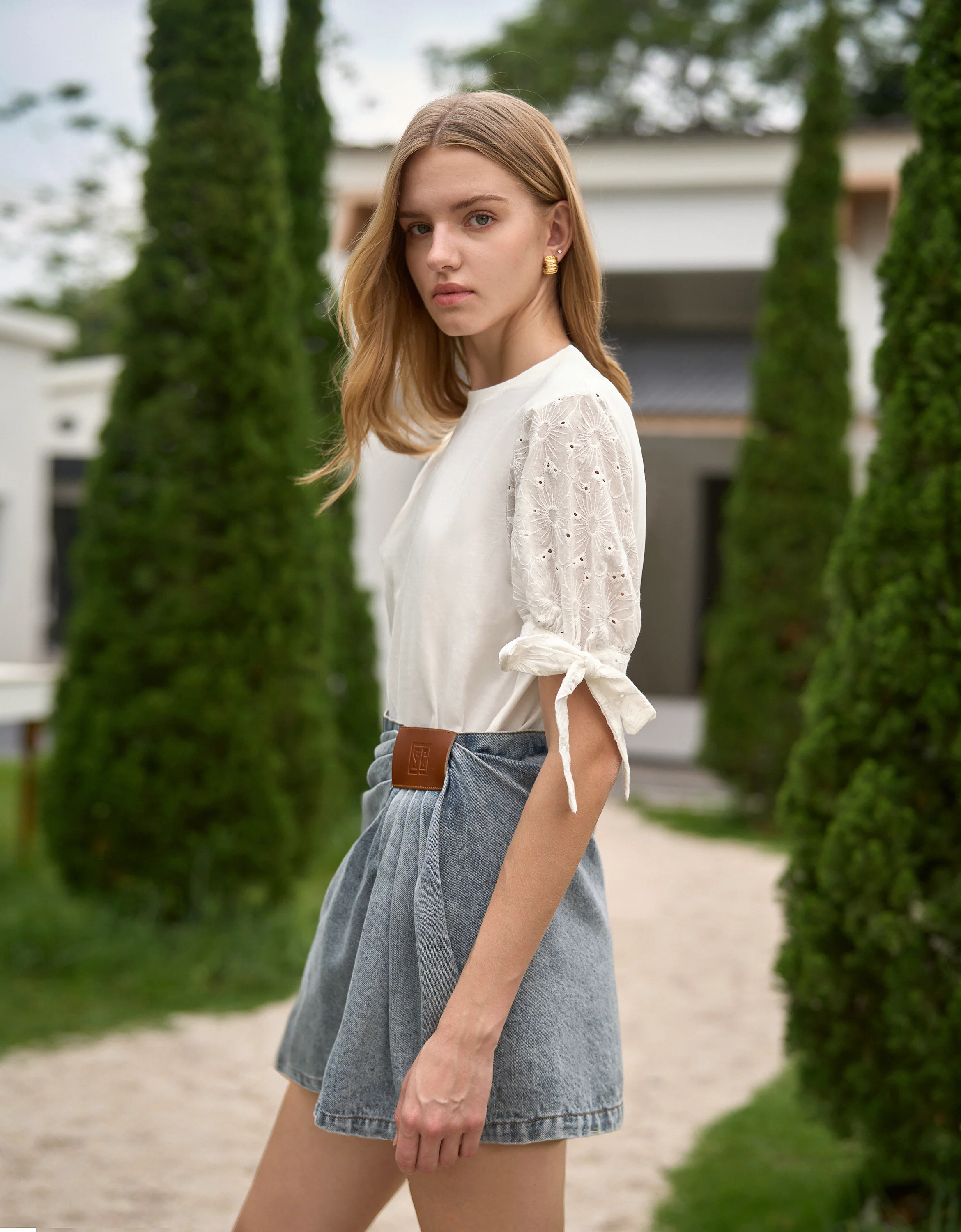 Cutwork Embroidery Puff Sleeve Top - Image 3