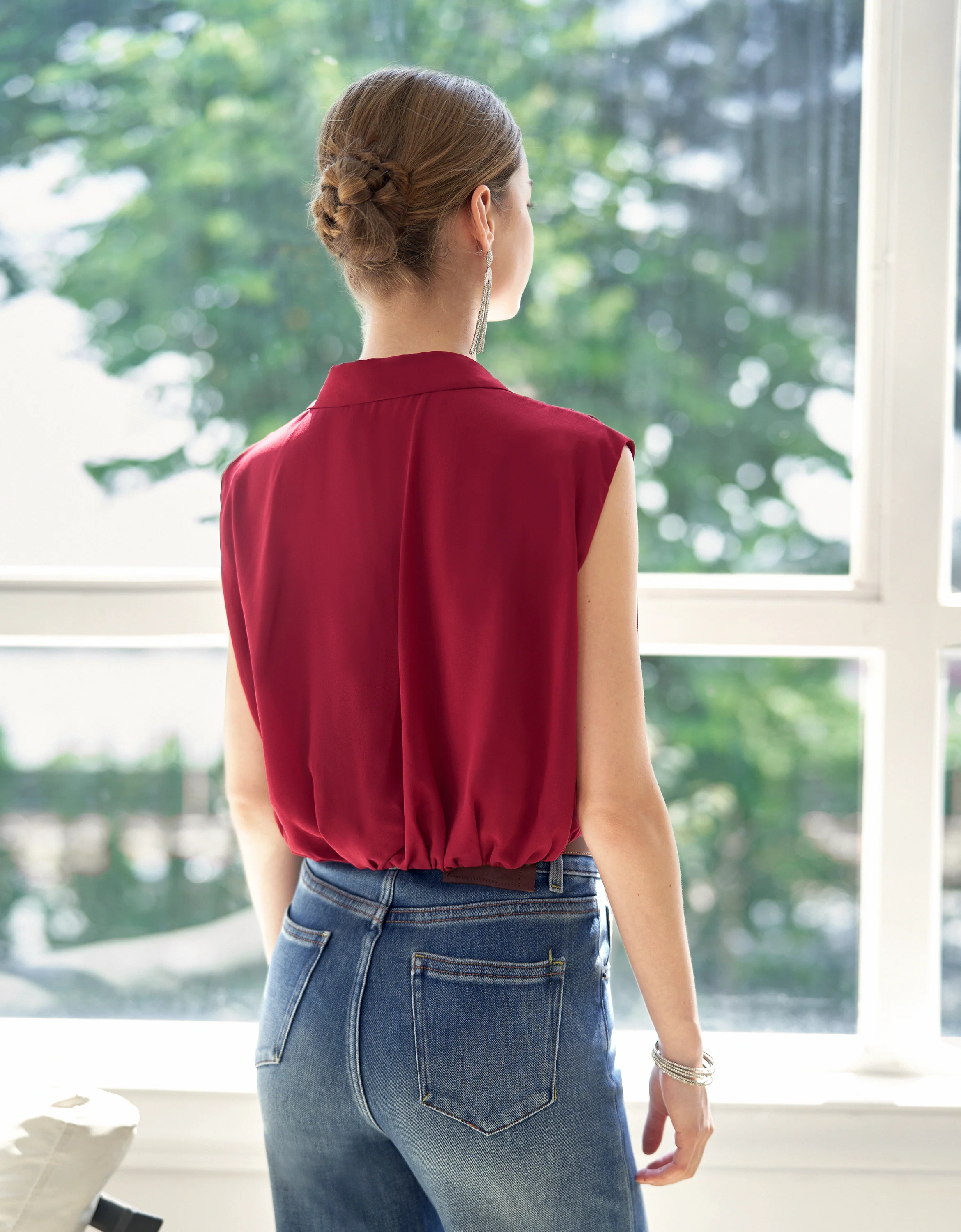 Embossed Buttons Sleeveless Top - Image 5