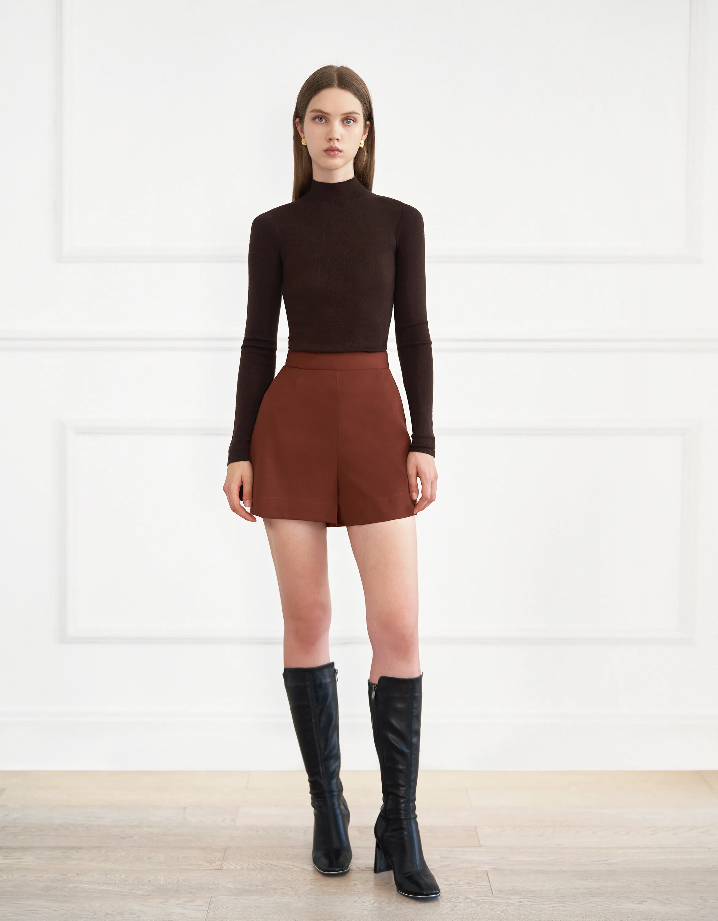 Elastic Waist Shorts - Image 10