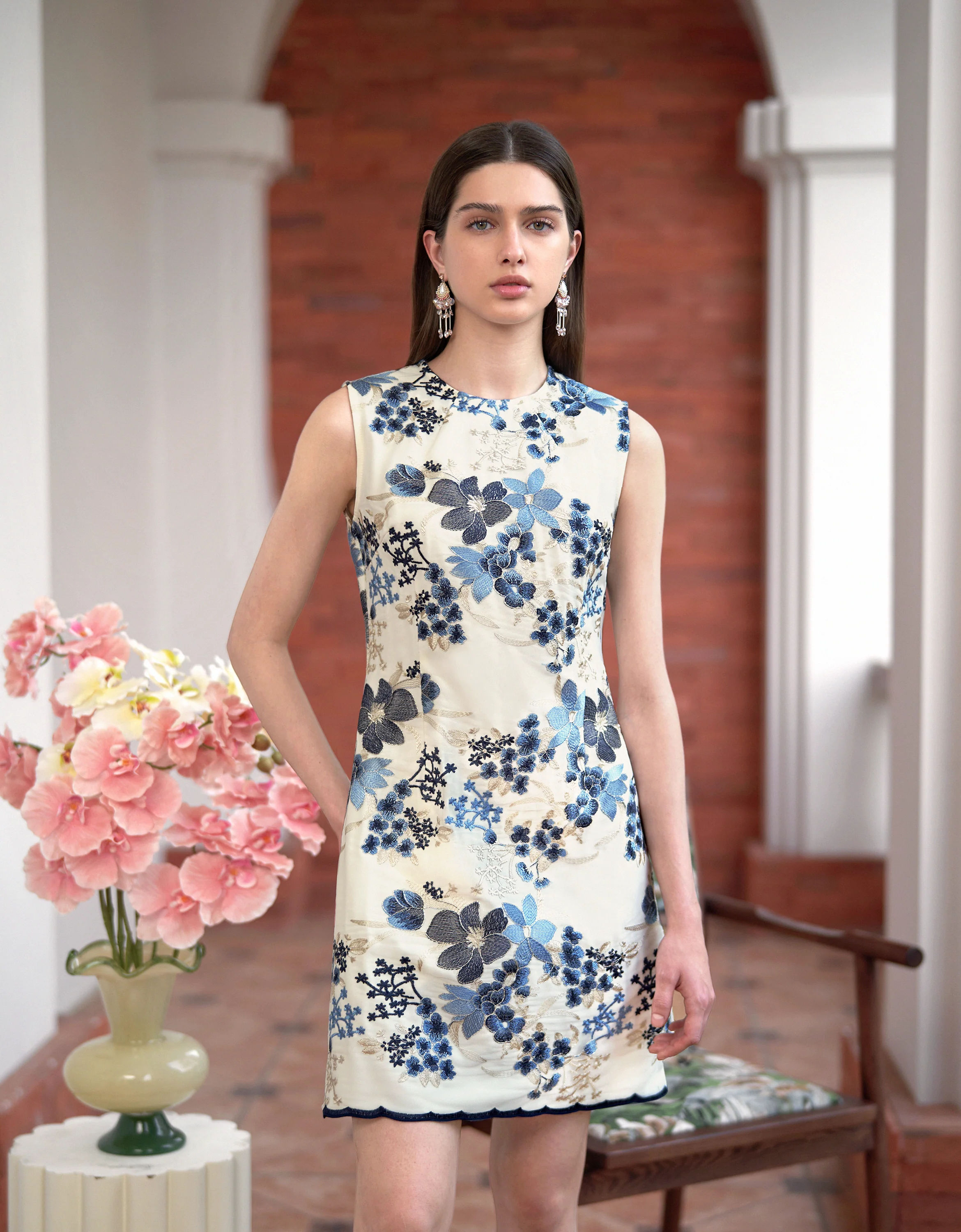 Floral Embroidery Round Neck Sleeveless Dress - Image 3