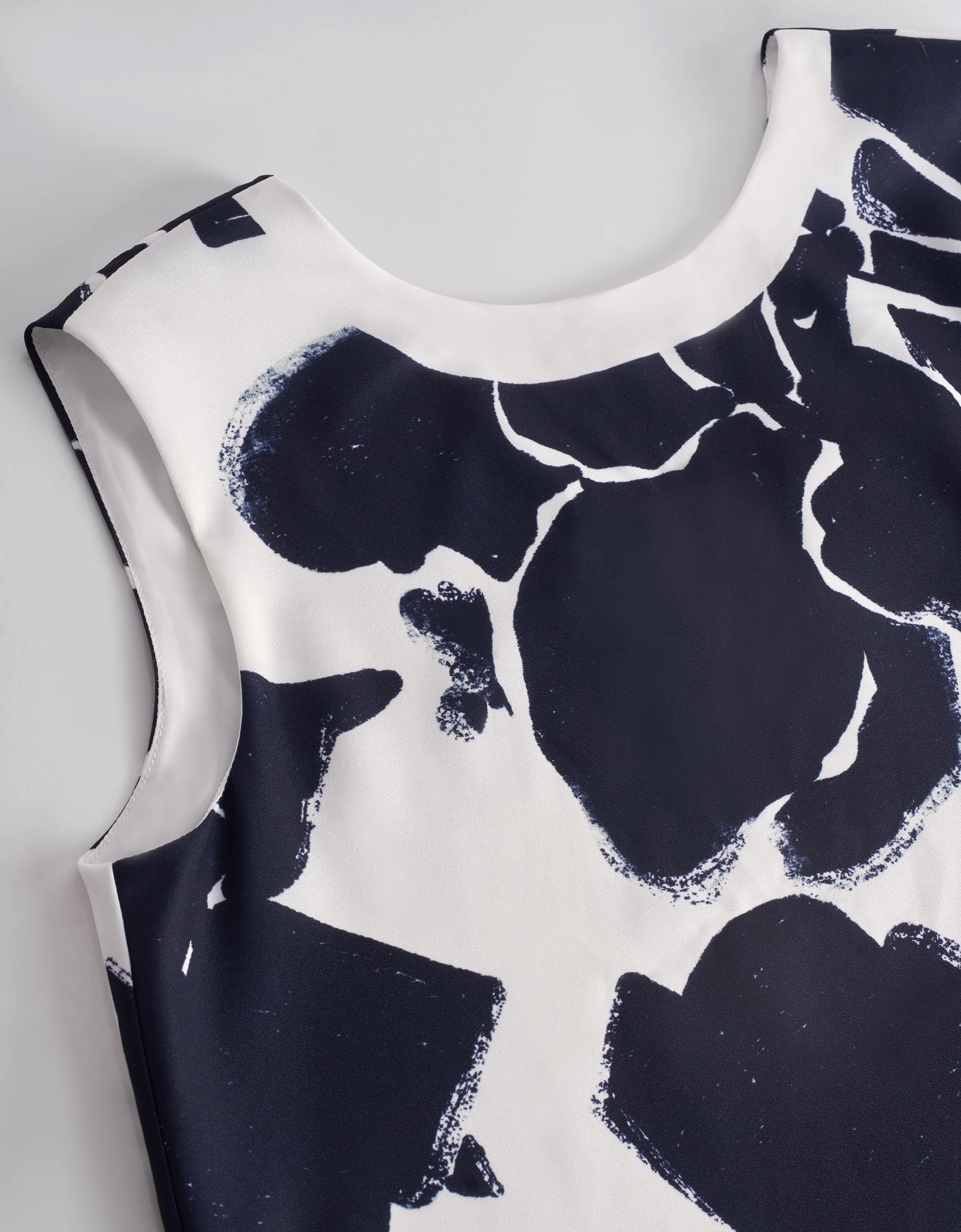 Floral Print Sleeveless Top - Image 6