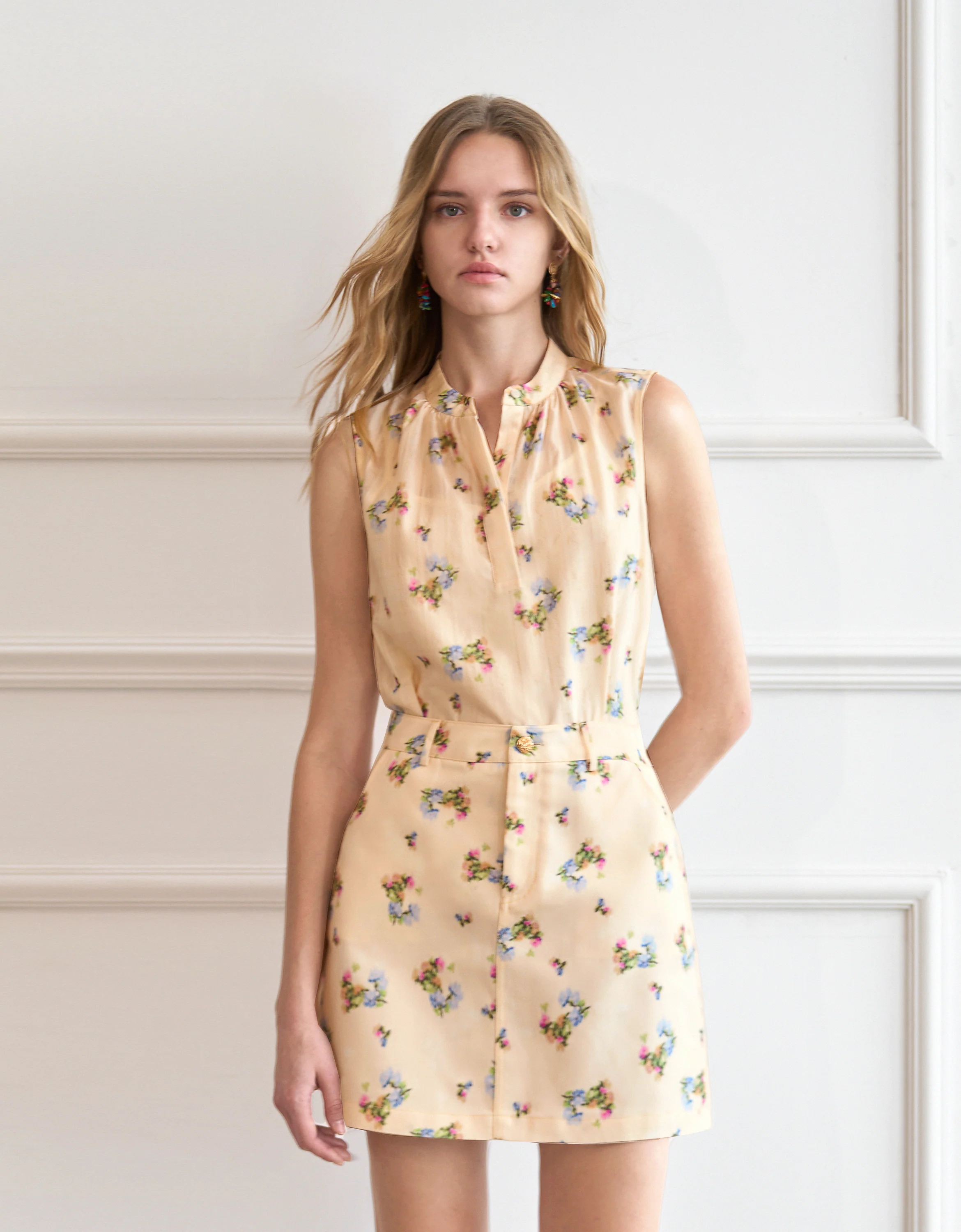 Floral Print Sleeveless Top - Image 3