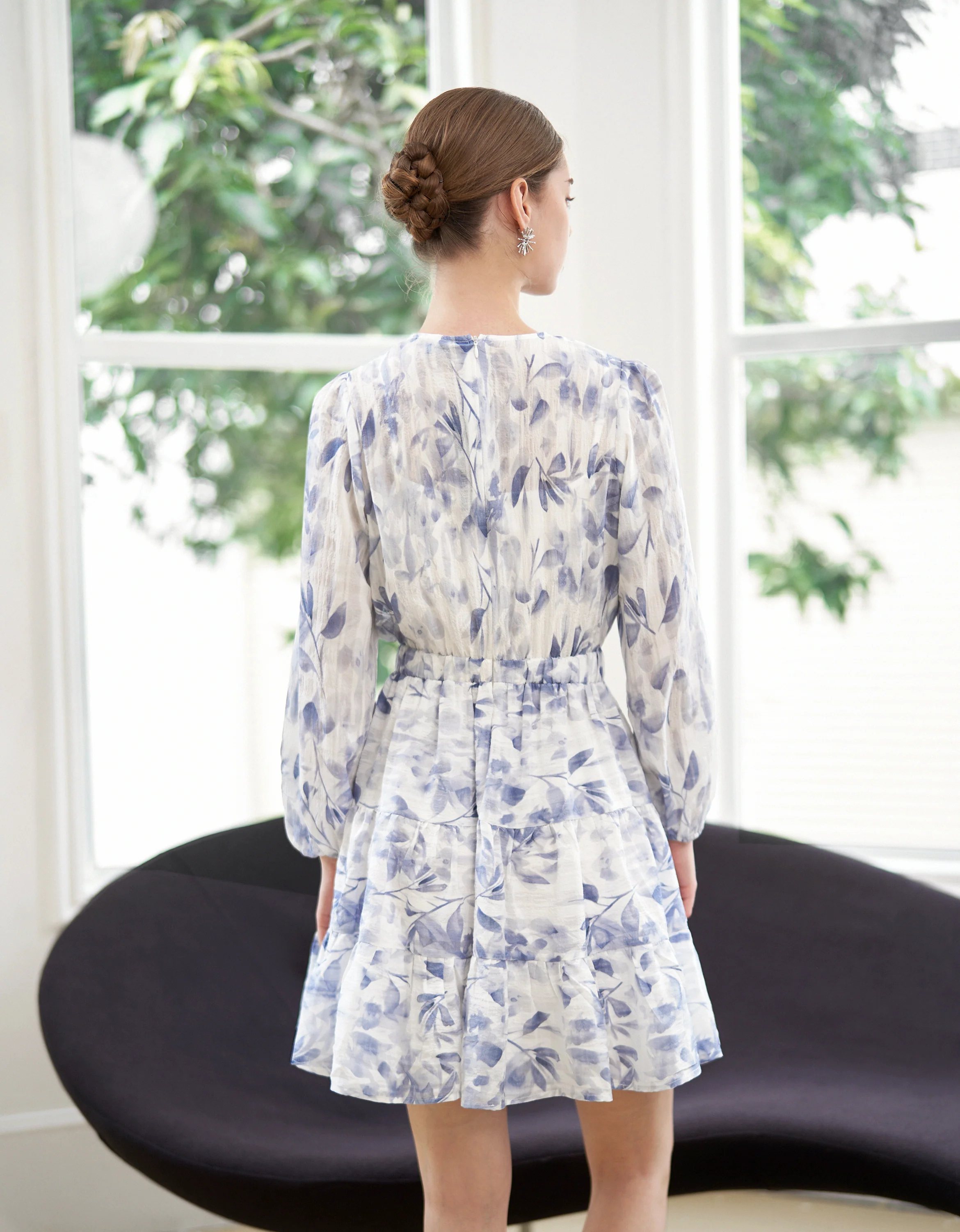 Floral Print Tiered Skirt Long Sleeve Dress - Image 4
