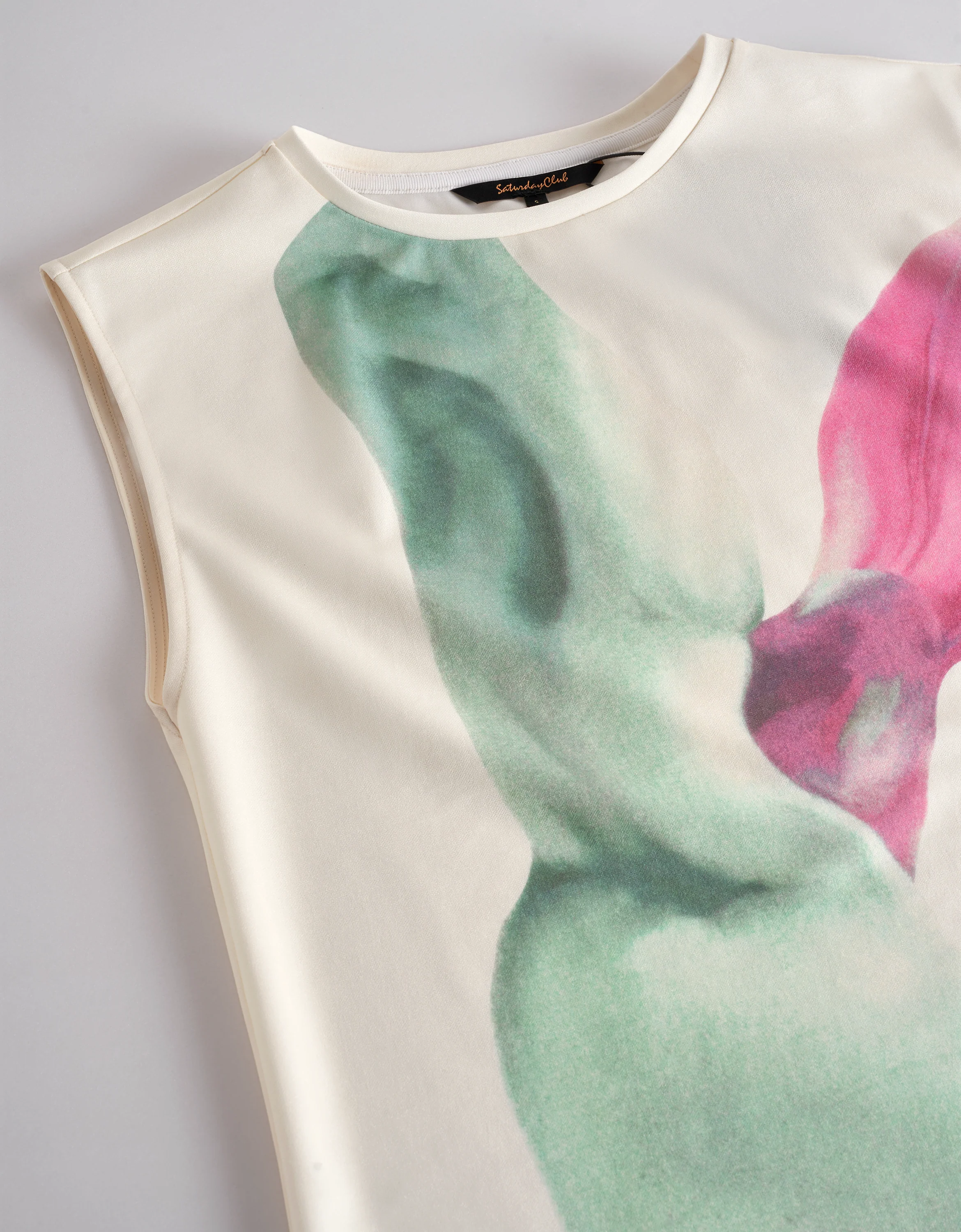 Floral Print Wide Shoulder Top - Image 5