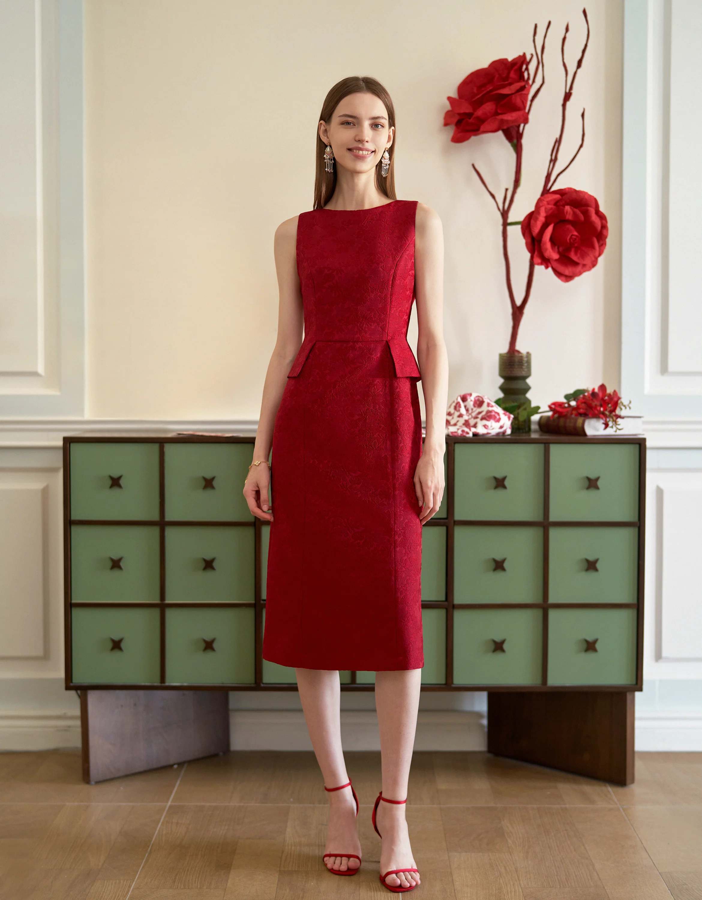 Jacquard Boat Neck Sleeveless Midi Dress