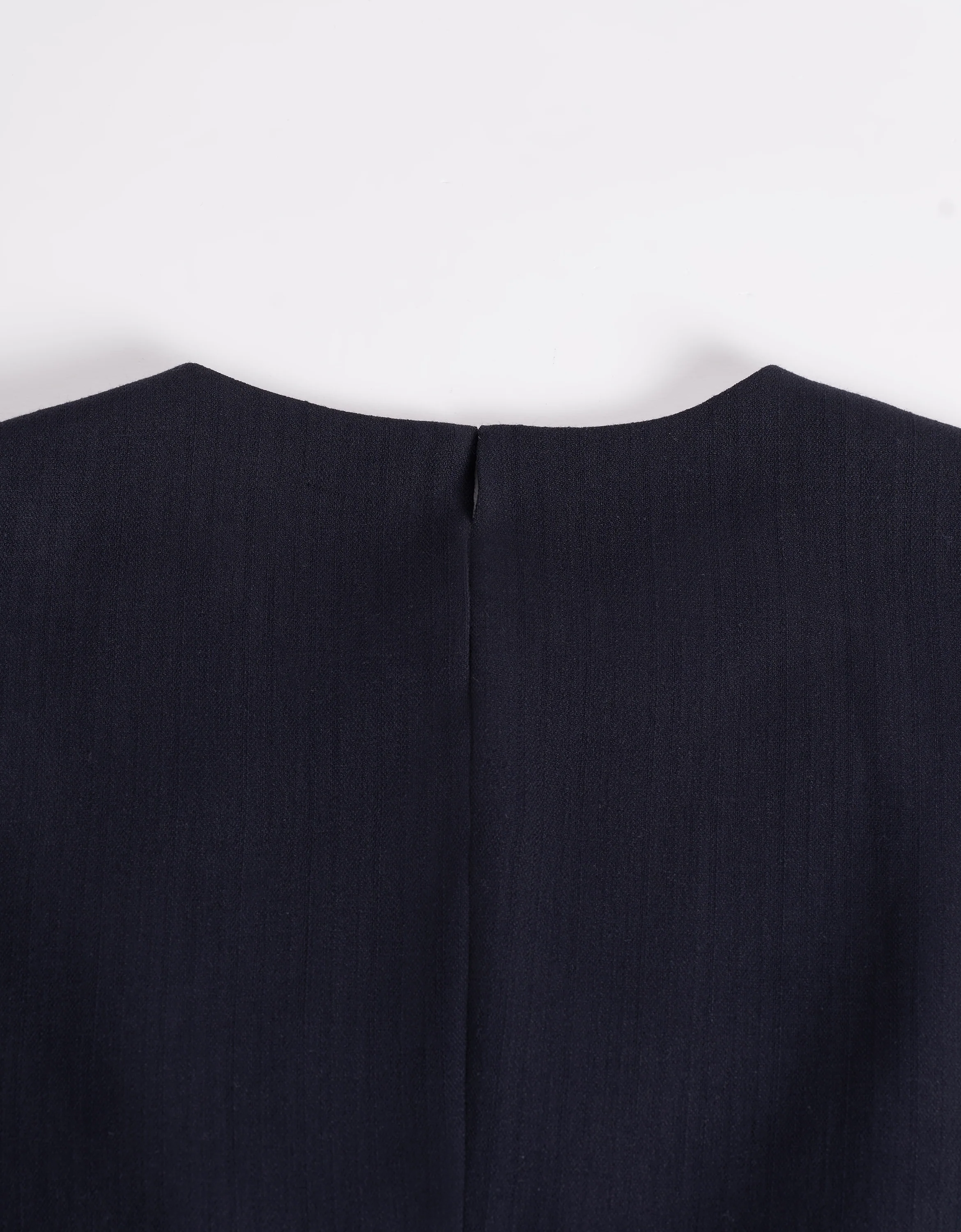 Linen-blend Layered Front Shoulder Button Crop Top - Image 15