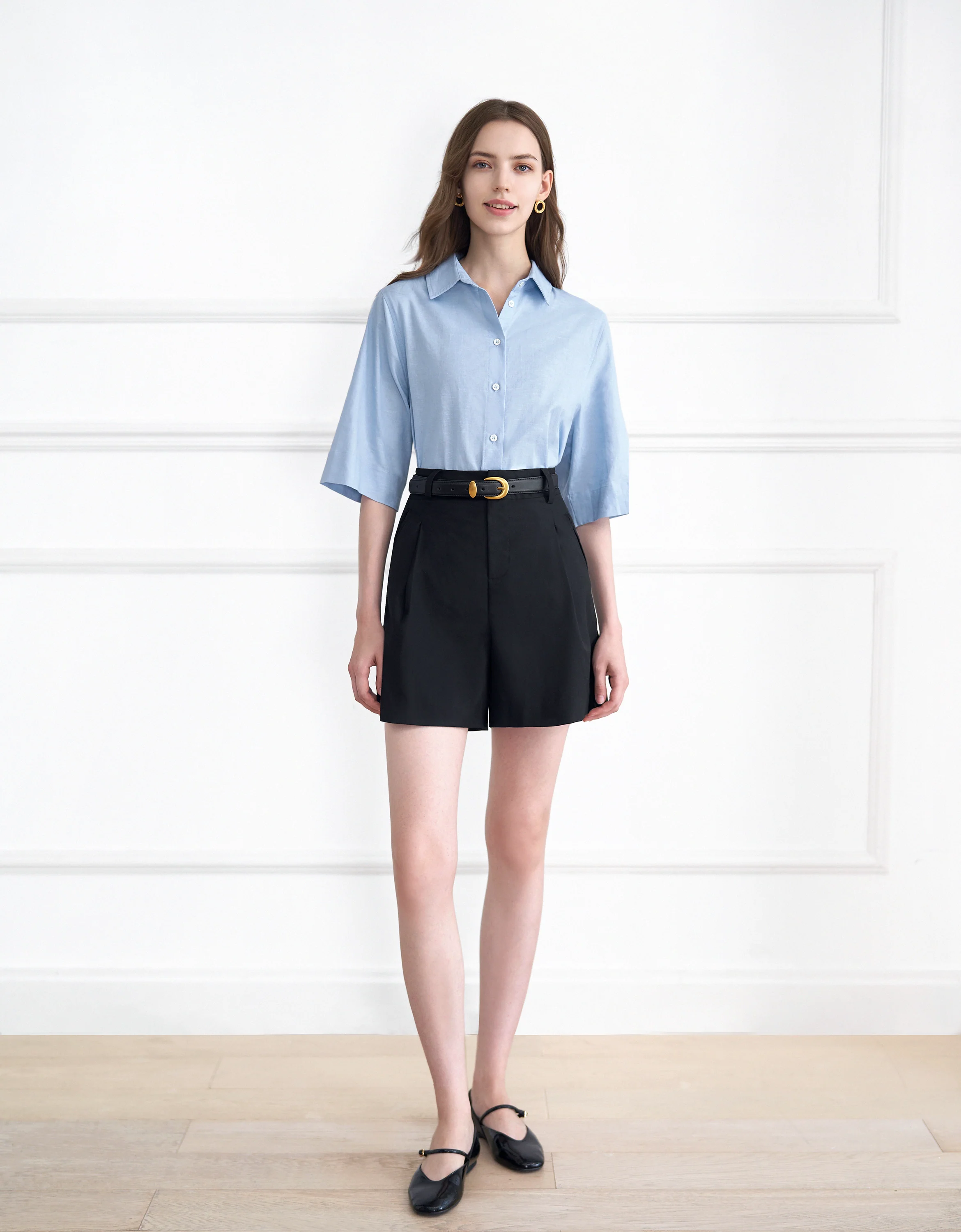 Mid-rise Shorts - Image 2