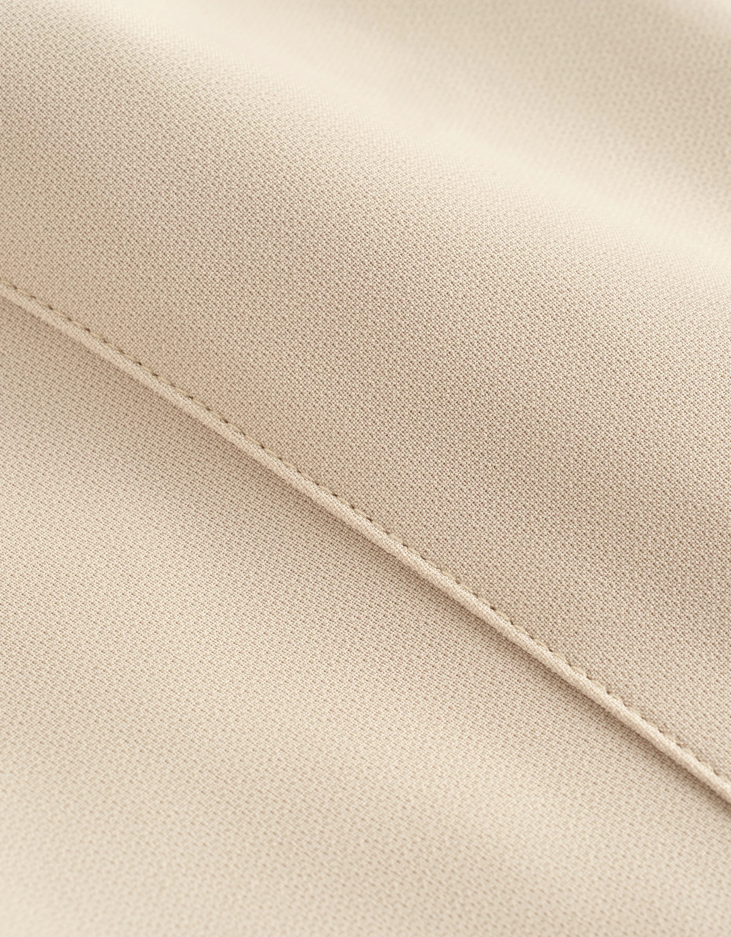 Pleated Hem Sleeveless Top - Image 23