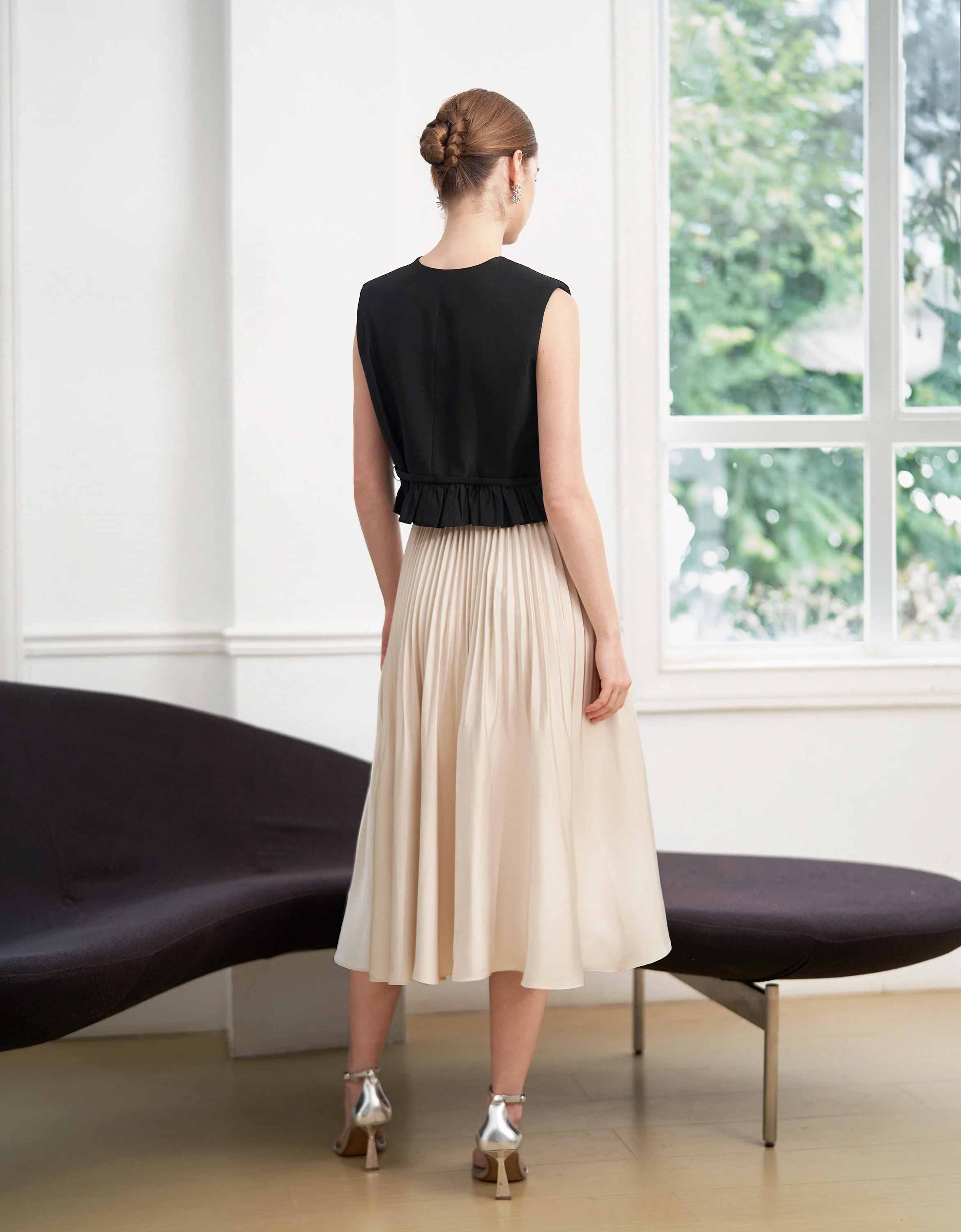 Pleated Midi Fishtail Skirt - Image 23