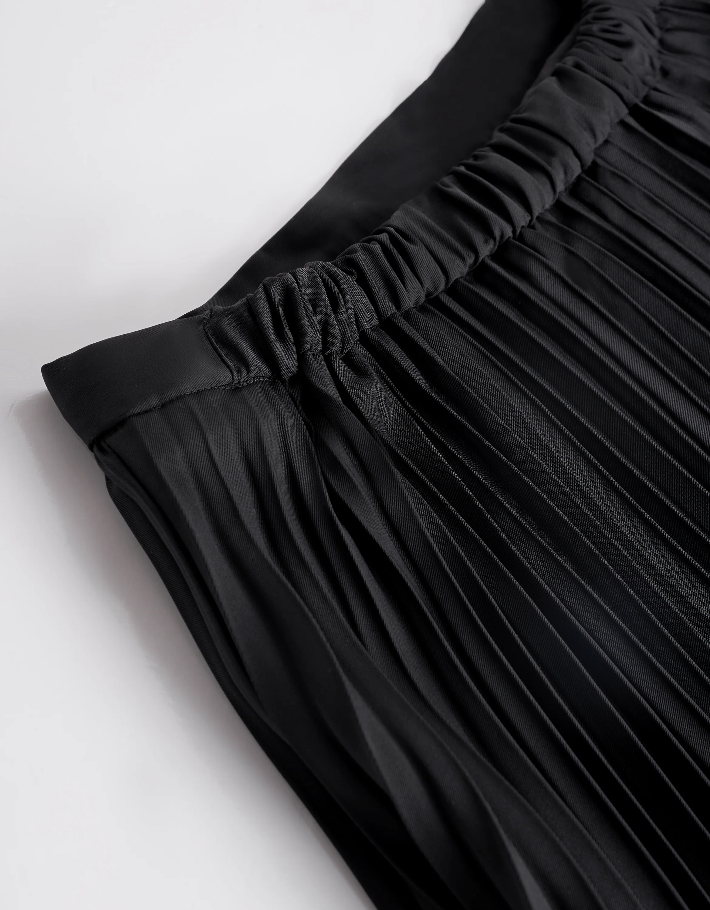 Pleated Midi Fishtail Skirt - Image 54