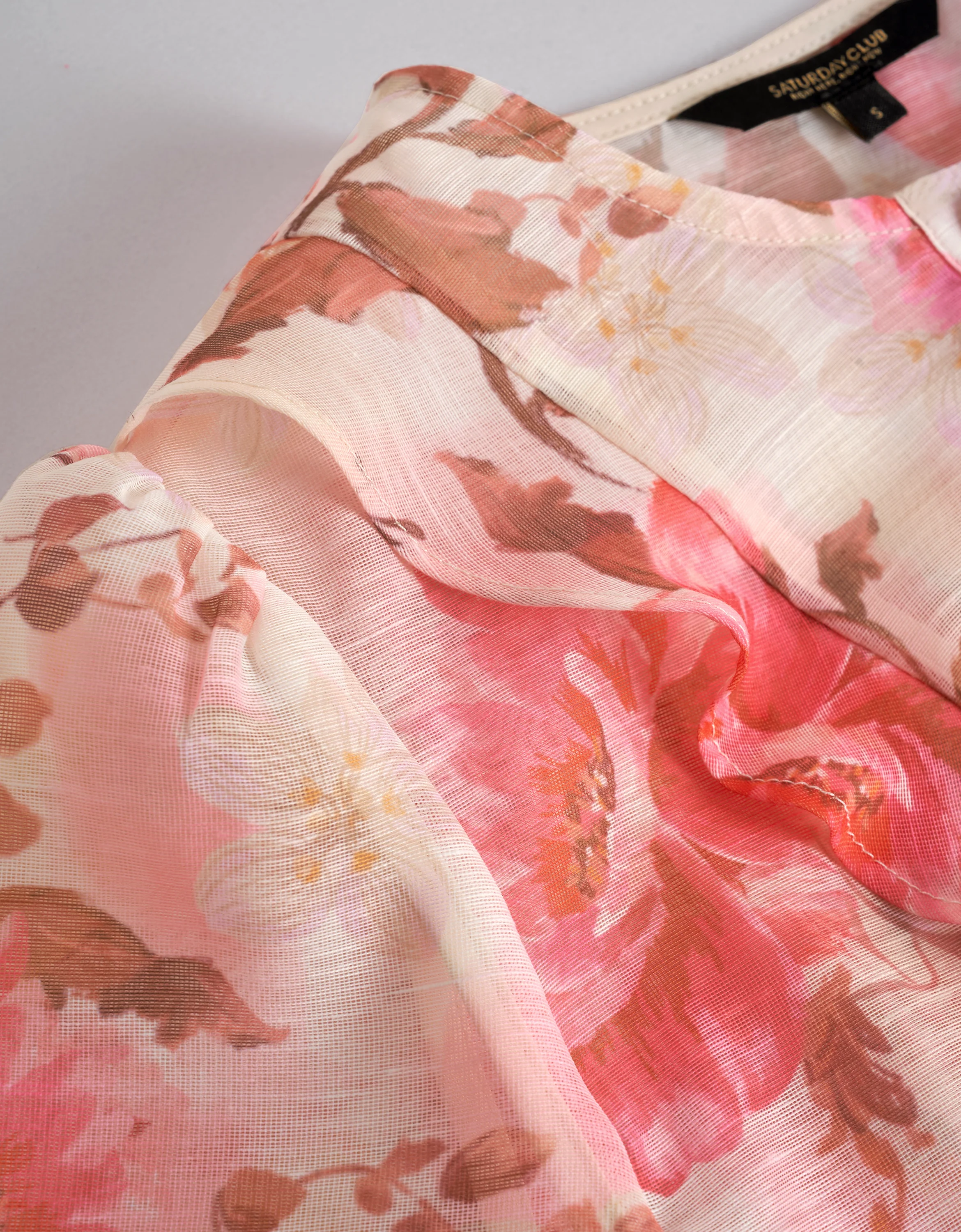 Semi-sheer Lace Trim Floral Shirt - Image 20