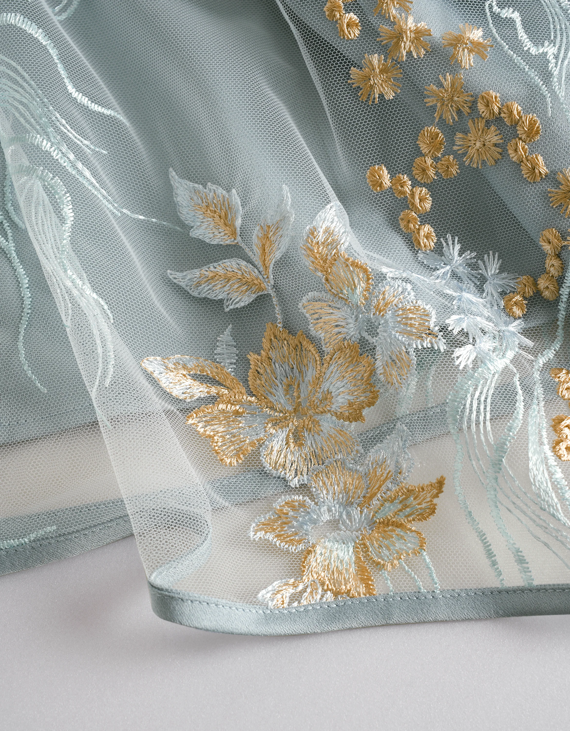 Sleeveless Round Neck Floral Embroidery Dress - Image 7