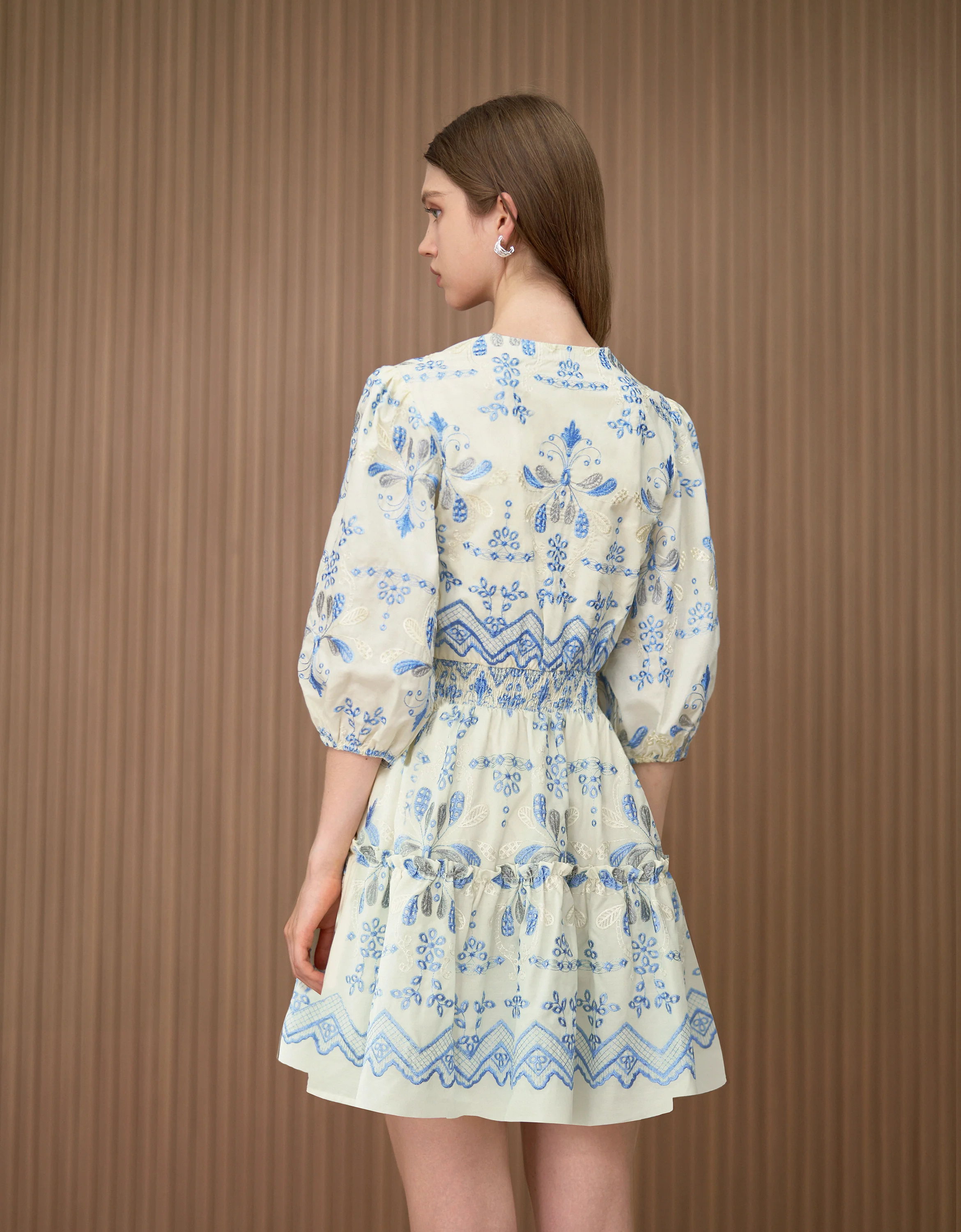 Two-tone Embroidery V-neck Short Dress - Image 4