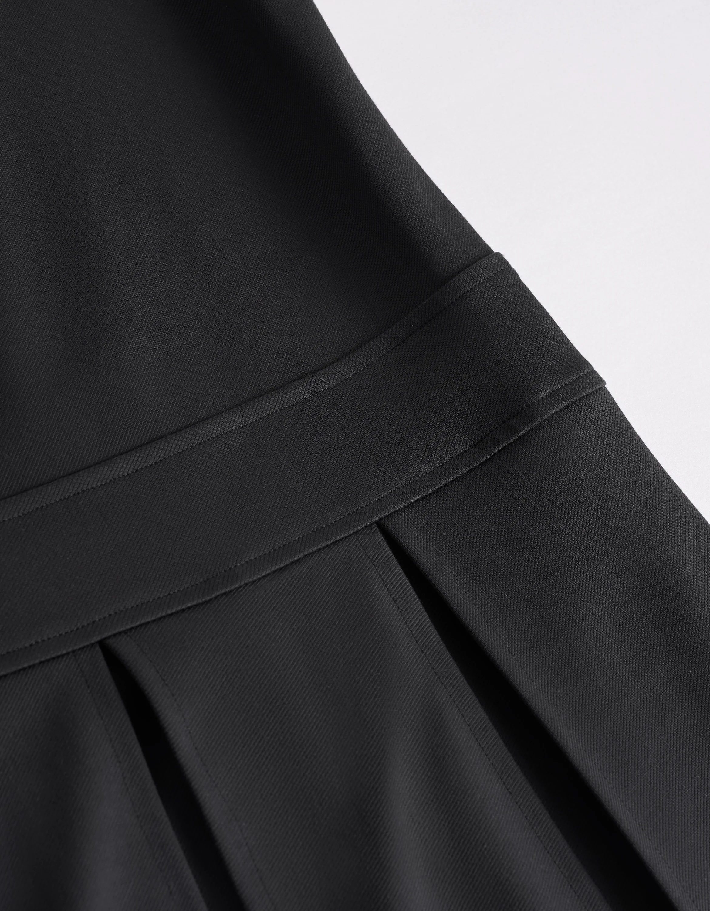U-neck Sleeveless Pleated Dress - Image 7