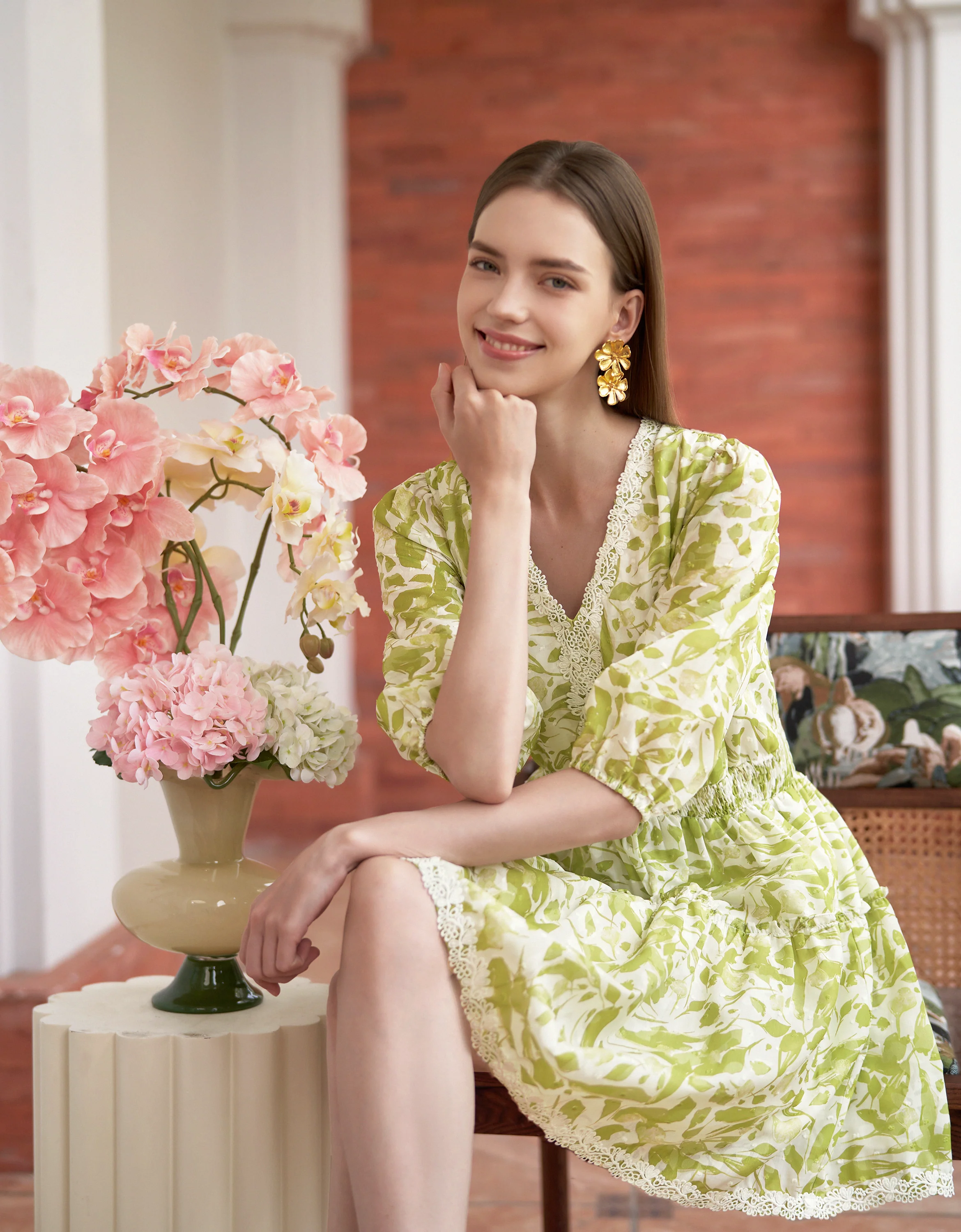 V-neck Lace Trim Floral Print Dress - Image 5